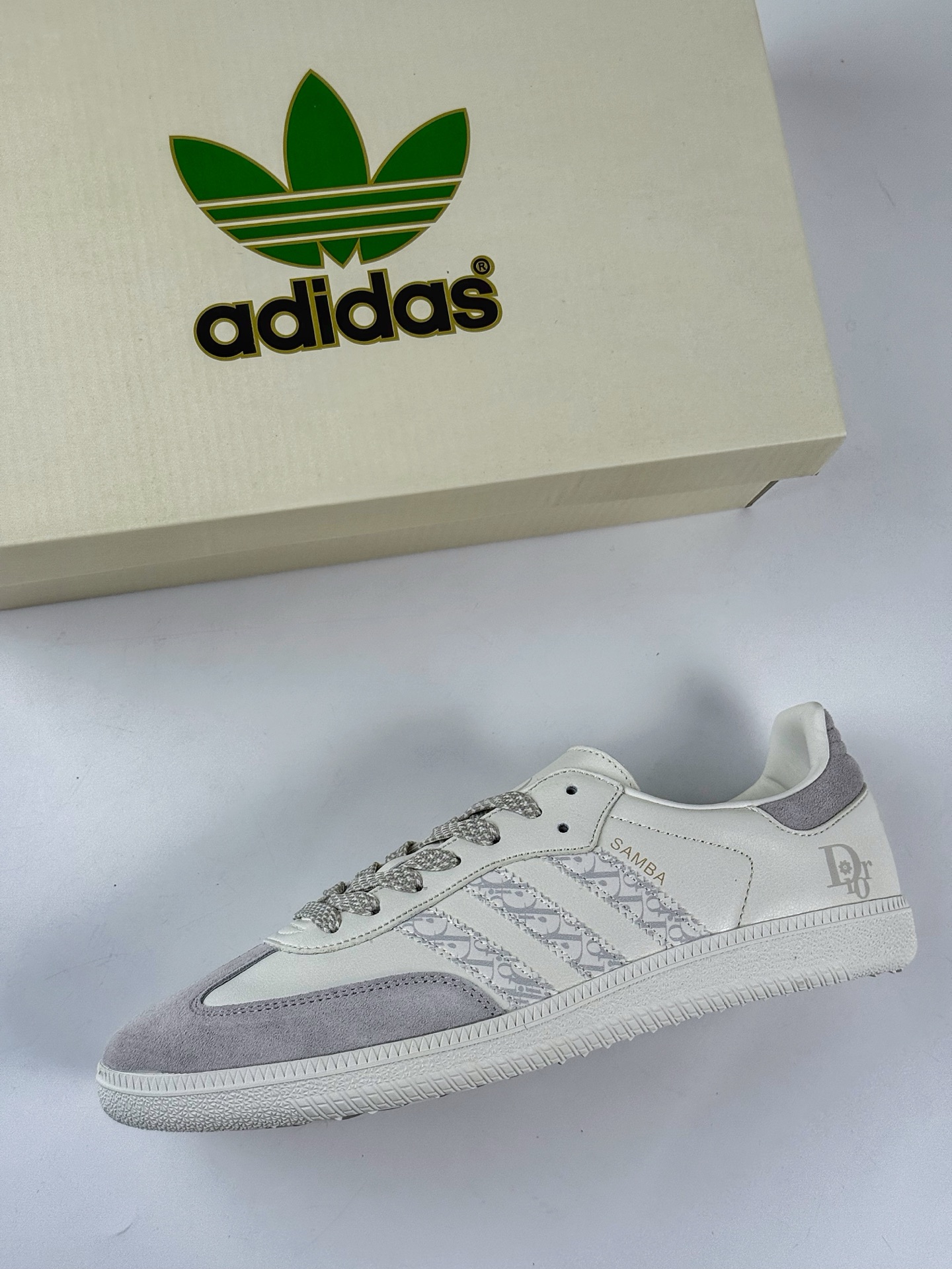 200 adidas originals Samba OG x DIOR 桑巴舞系列复古经典轻便板鞋 GJ75808-Chinese UA Cheap High Quatity Brand Clothes Bags handbags Sneakers wholesale wholesaler seller from China Factory suppliers Fashion Clothing Shoes best Quality Beautiful Price 200 adidas originals Samba OG x DIOR 桑巴舞系列复古经典轻便板鞋 GJ75808