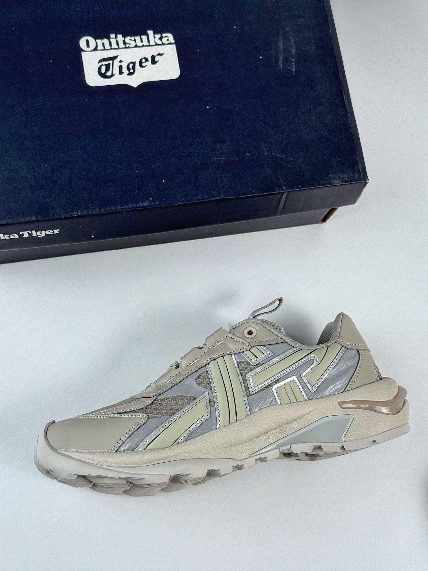190 Onitsuka Tiger鬼塚虎 TIGTRAIL 舒适时尚 减震防滑 低帮 生活休闲鞋 1183C383-020-Chinese UA Cheap High Quatity Brand Clothes Bags handbags Sneakers wholesale wholesaler seller from China Factory suppliers Fashion Clothing Shoes best Quality Beautiful Price 190 Onitsuka Tiger鬼塚虎 TIGTRAIL 舒适时尚 减震防滑 低帮 生活休闲鞋 1183C383-020