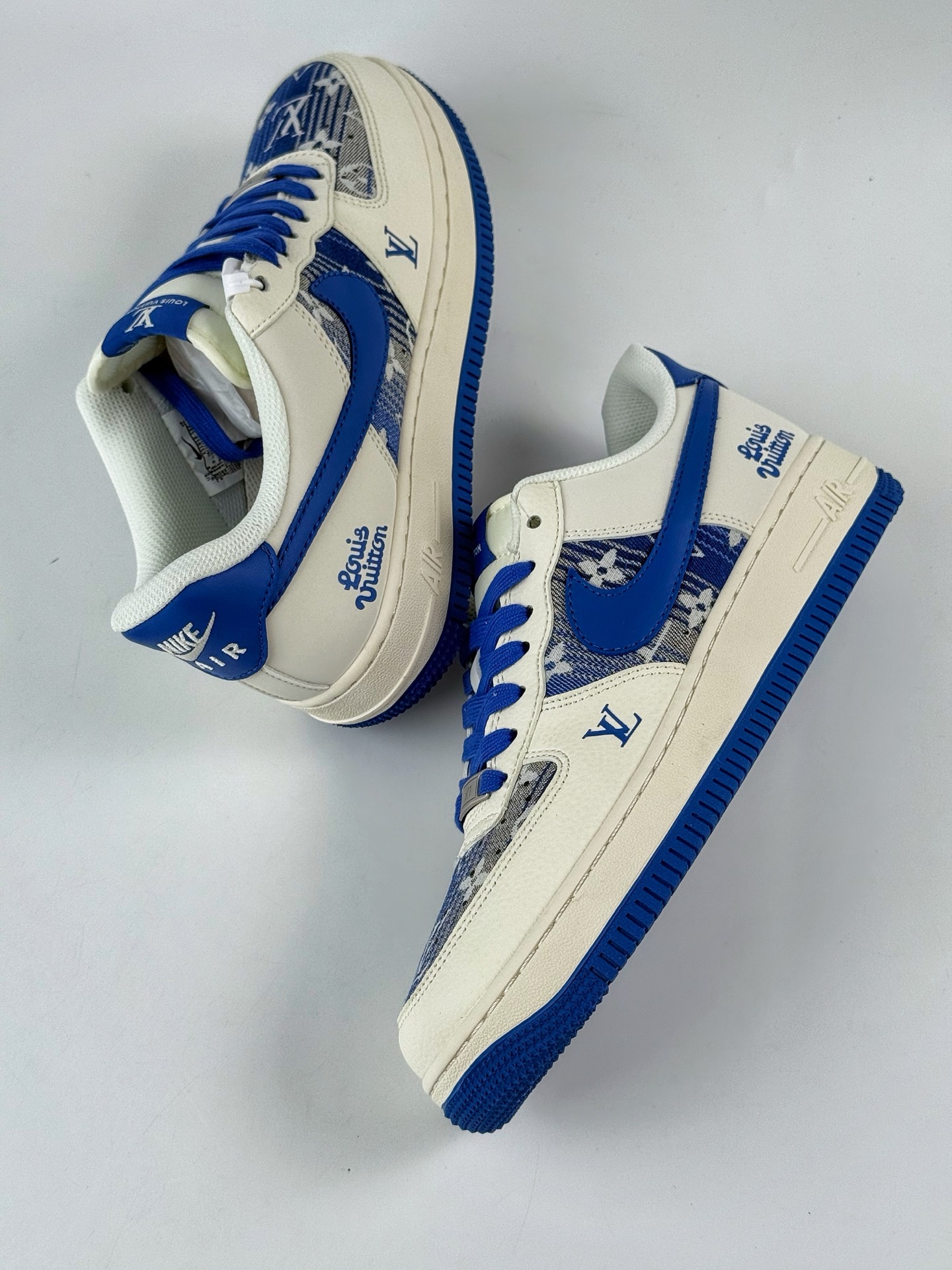 260 Nike Air Force 1 Low 07 x Louis Vuitton 白蓝 XS1958-584