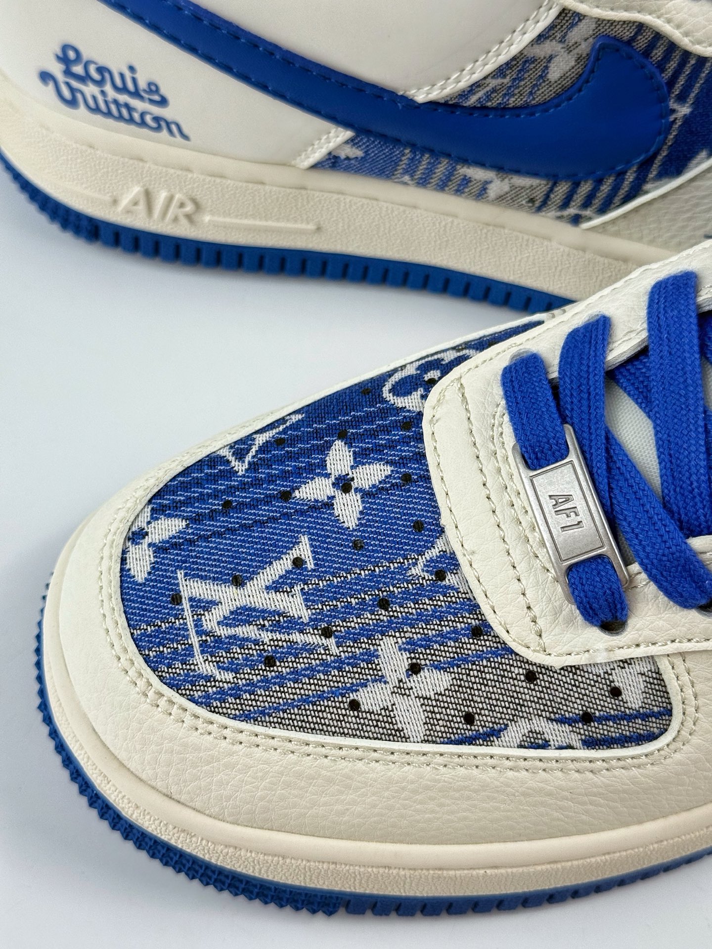 260 Nike Air Force 1 Low 07 x Louis Vuitton 白蓝 XS1958-584