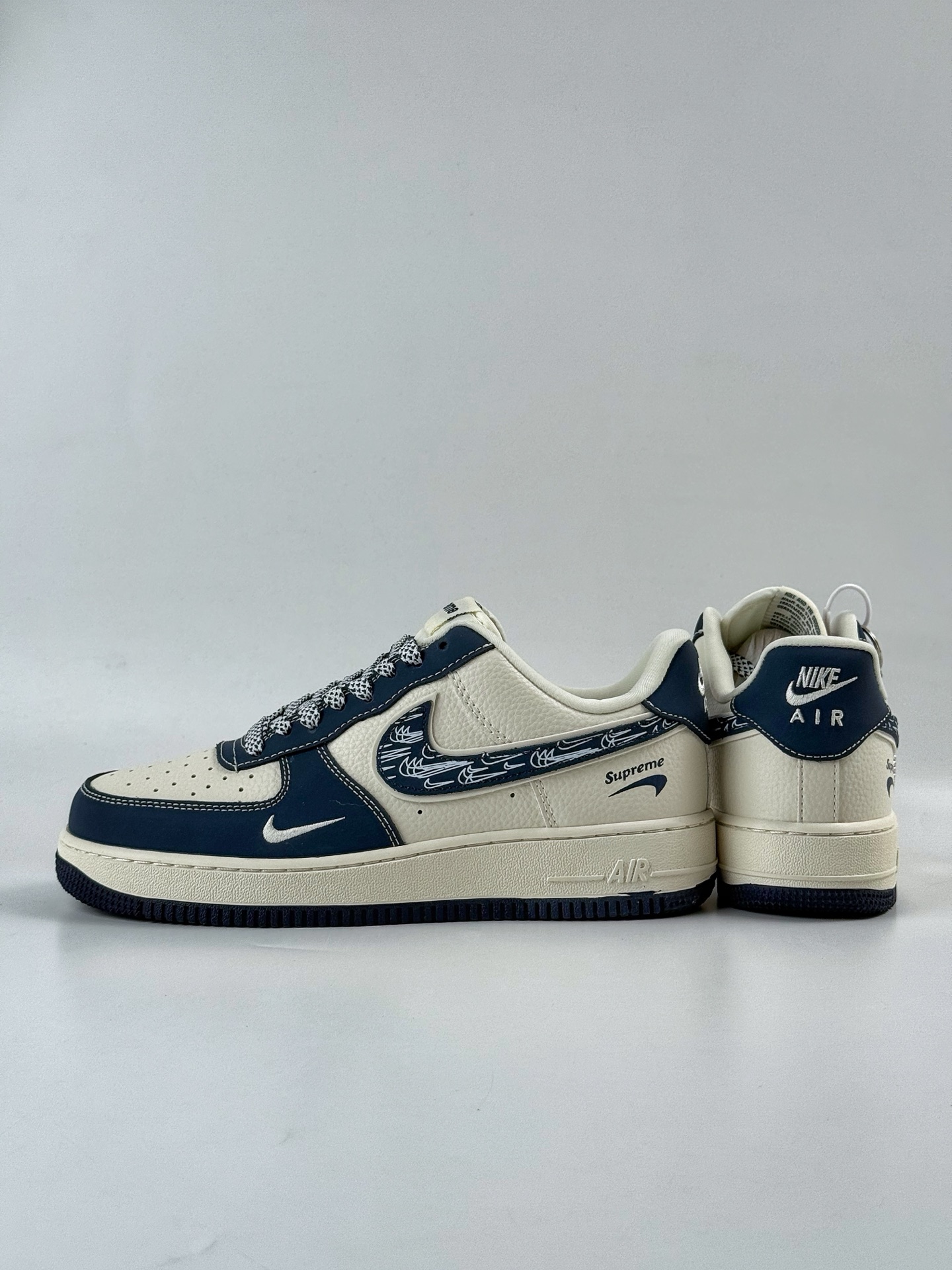 260 Nike Air Force 1 Low 07 x Supreme 米蓝小勾满天星 DF0188-069