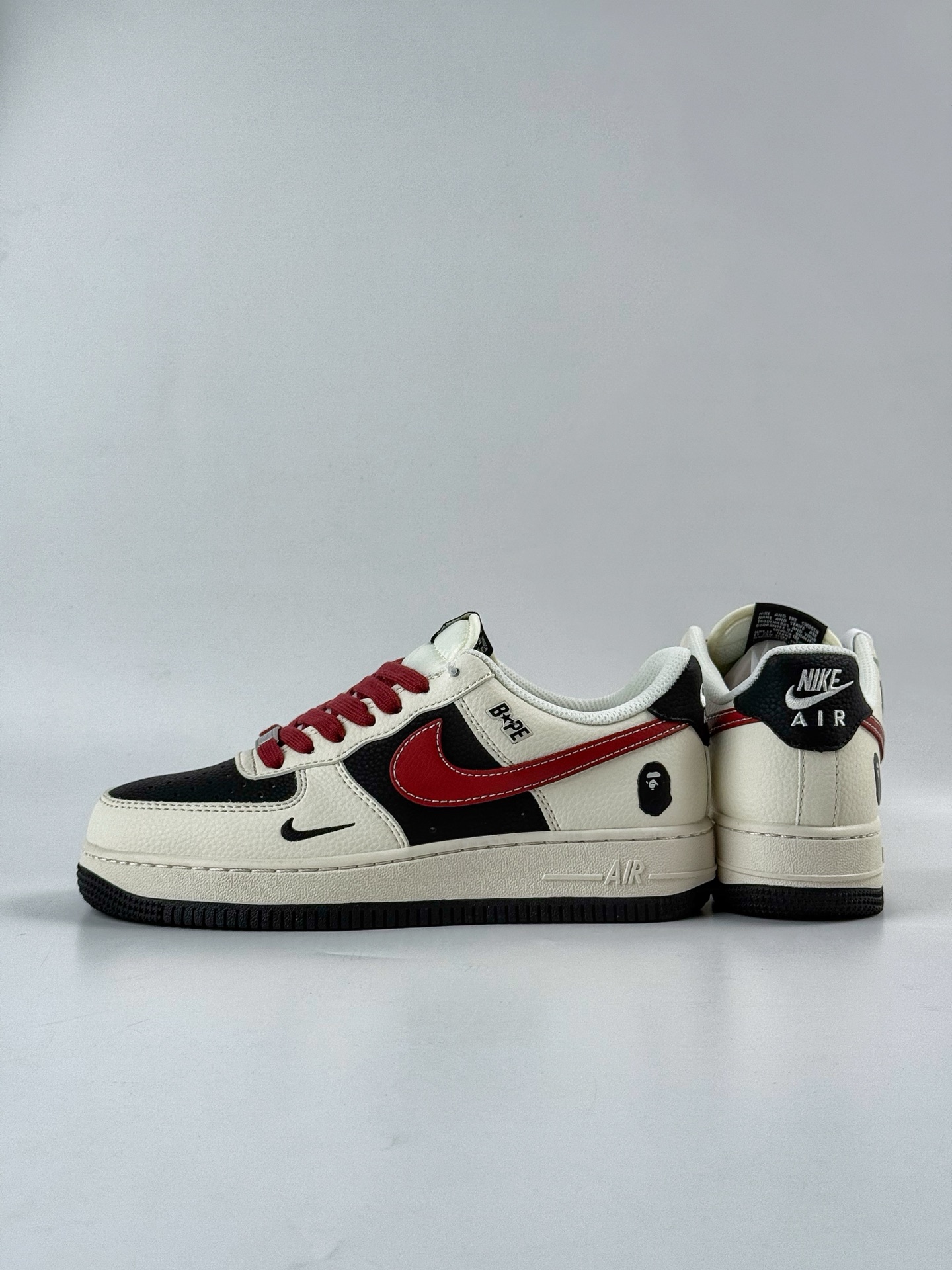 260 Nike Air Force 1 Low 07 x BAPE 白红小勾 QW5836-007