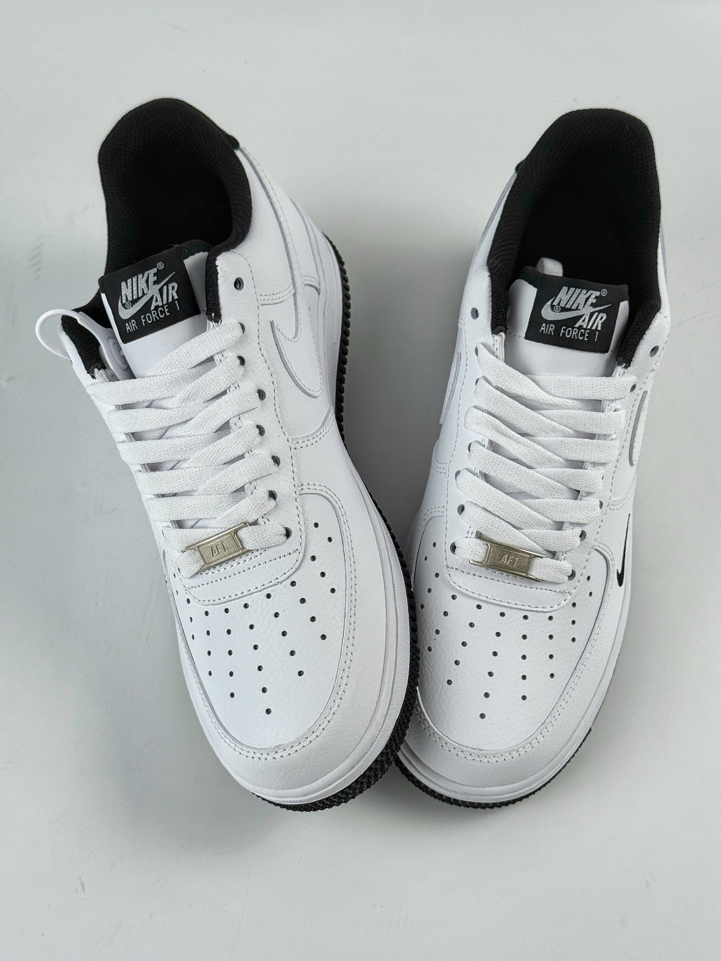 240 Nike Air Force 1 Low 07 x UNDEFEATED 白黑小勾 ZH0316-102-Chinese UA Cheap High Quatity Brand Clothes Bags handbags Sneakers wholesale wholesaler seller from China Factory suppliers Fashion Clothing Shoes best Quality Beautiful Price 240 Nike Air Force 1 Low 07 x UNDEFEATED 白黑小勾 ZH0316-102