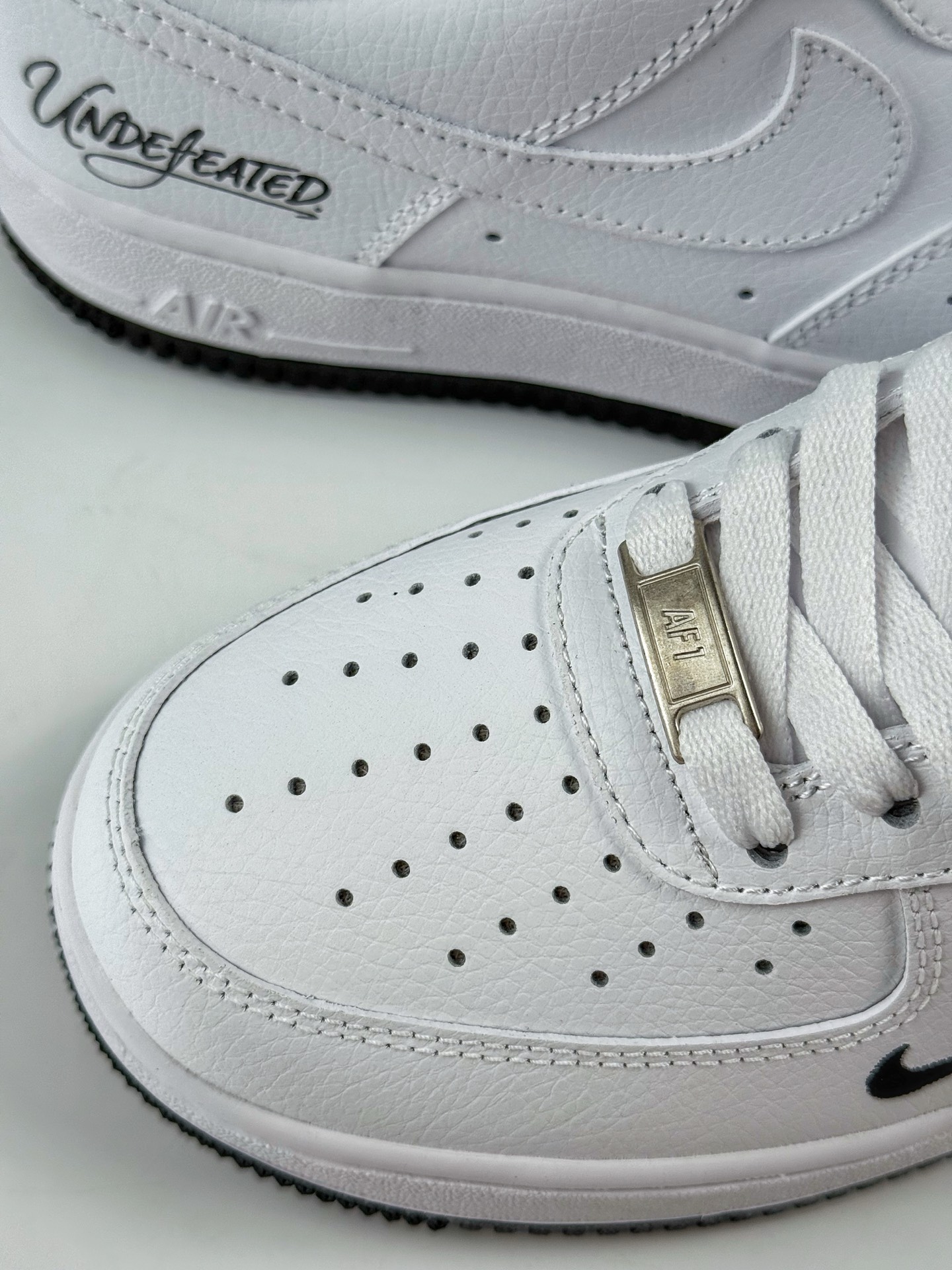 240 Nike Air Force 1 Low 07 x UNDEFEATED 白黑小勾 ZH0316-102-Chinese UA Cheap High Quatity Brand Clothes Bags handbags Sneakers wholesale wholesaler seller from China Factory suppliers Fashion Clothing Shoes best Quality Beautiful Price 240 Nike Air Force 1 Low 07 x UNDEFEATED 白黑小勾 ZH0316-102