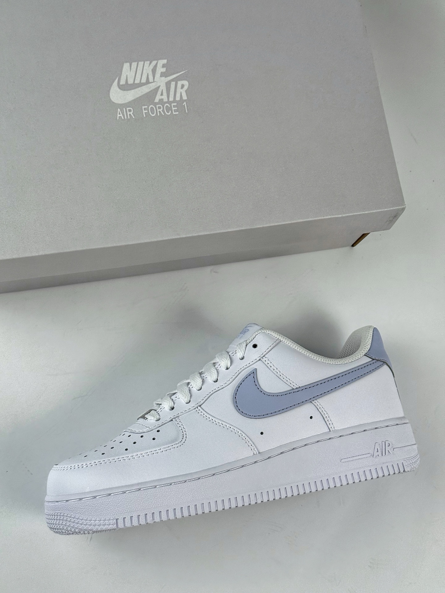 200 Nike Air Force 1 Low 07 白蓝色 FJ4146-117-Chinese UA Cheap High Quatity Brand Clothes Bags handbags Sneakers wholesale wholesaler seller from China Factory suppliers Fashion Clothing Shoes best Quality Beautiful Price 200 Nike Air Force 1 Low 07 白蓝色 FJ4146-117