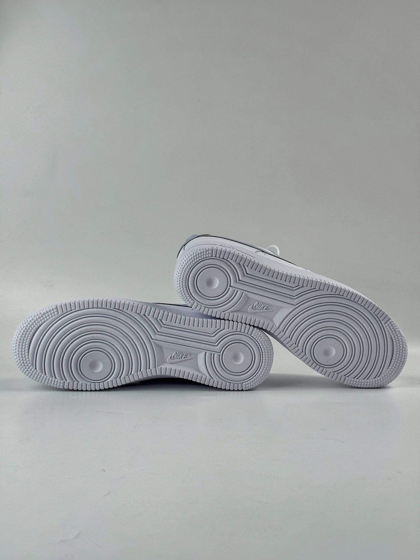 200 Nike Air Force 1 Low 07 白蓝色 FJ4146-117-Chinese UA Cheap High Quatity Brand Clothes Bags handbags Sneakers wholesale wholesaler seller from China Factory suppliers Fashion Clothing Shoes best Quality Beautiful Price 200 Nike Air Force 1 Low 07 白蓝色 FJ4146-117