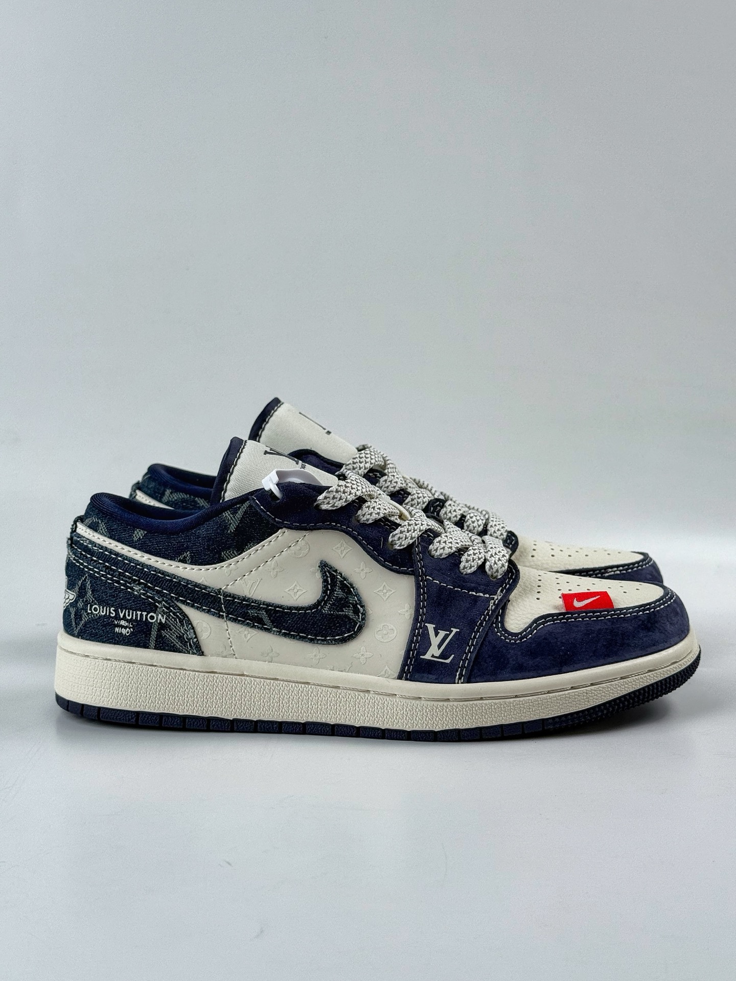 280 Air Jordan 1 Retro Low x Louis Vuitton 蓝白满天星 YX5066-368-Chinese UA Cheap High Quatity Brand Clothes Bags handbags Sneakers wholesale wholesaler seller from China Factory suppliers Fashion Clothing Shoes best Quality Beautiful Price 280 Air Jordan 1 Retro Low x Louis Vuitton 蓝白满天星 YX5066-368