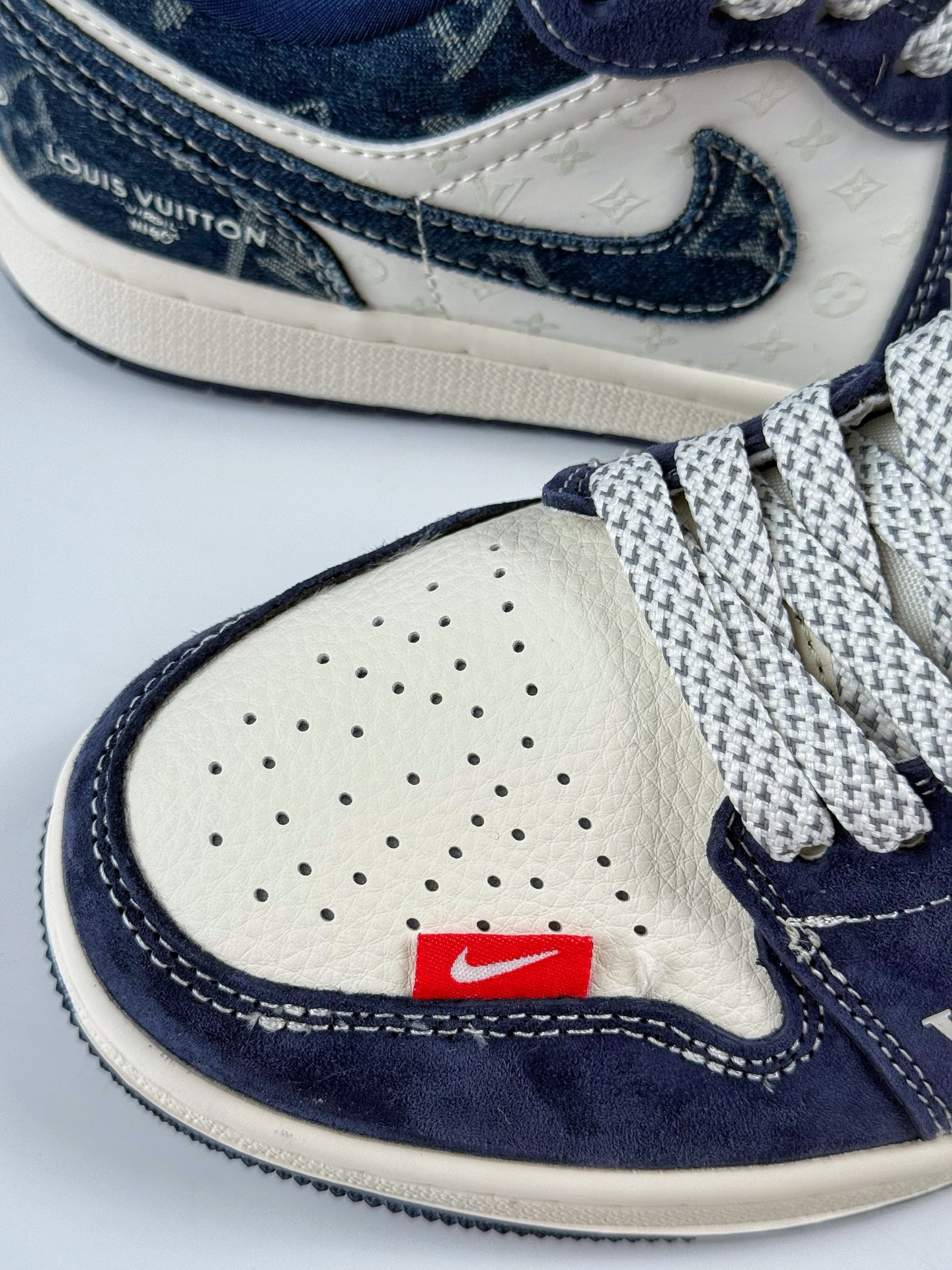 280 Air Jordan 1 Retro Low x Louis Vuitton 蓝白满天星 YX5066-368-Chinese UA Cheap High Quatity Brand Clothes Bags handbags Sneakers wholesale wholesaler seller from China Factory suppliers Fashion Clothing Shoes best Quality Beautiful Price 280 Air Jordan 1 Retro Low x Louis Vuitton 蓝白满天星 YX5066-368