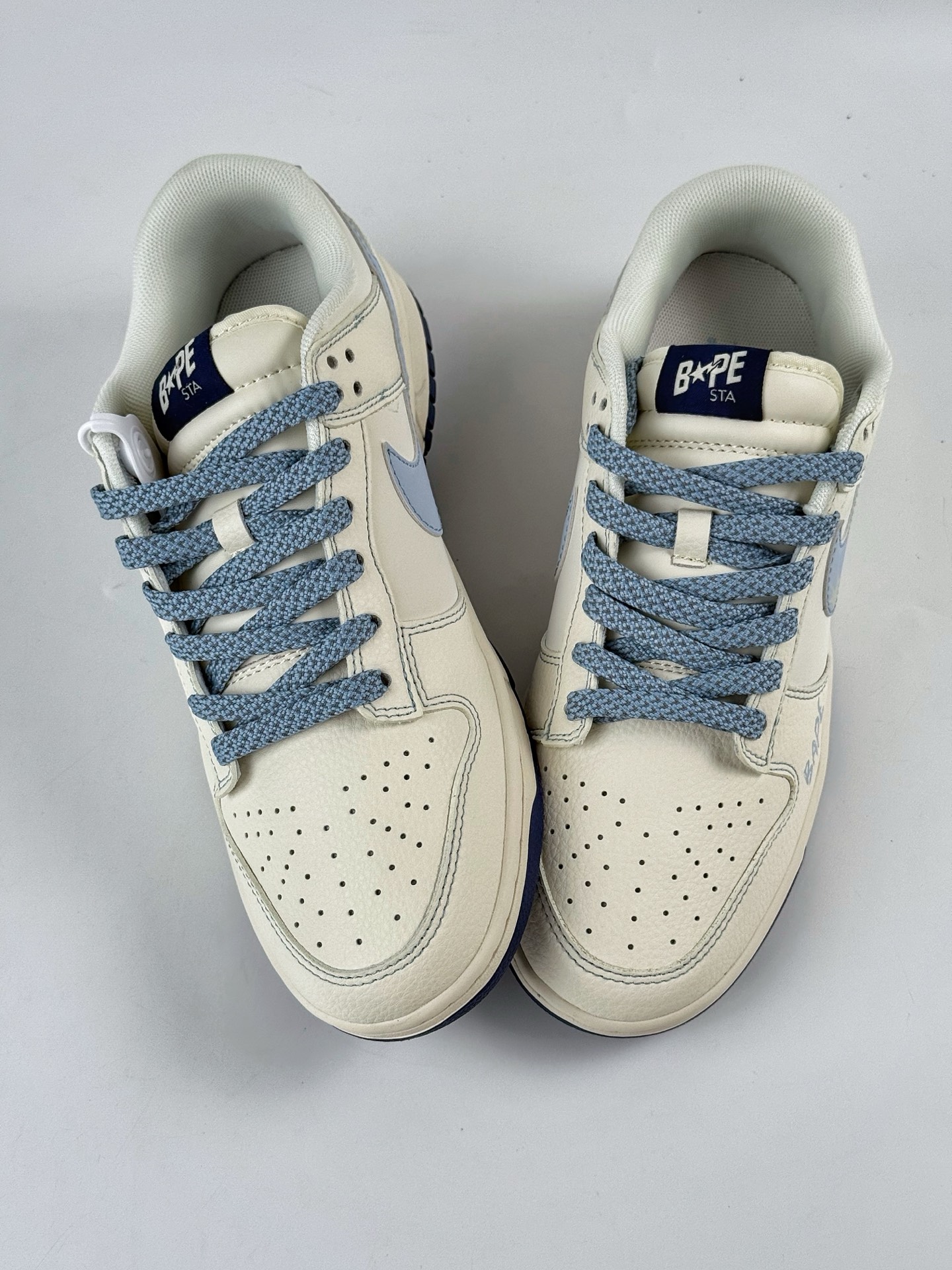 260 Nike SB Dunk Low x BAPE 白蓝满天星 HS8068-035-Chinese UA Cheap High Quatity Brand Clothes Bags handbags Sneakers wholesale wholesaler seller from China Factory suppliers Fashion Clothing Shoes best Quality Beautiful Price 260 Nike SB Dunk Low x BAPE 白蓝满天星 HS8068-035