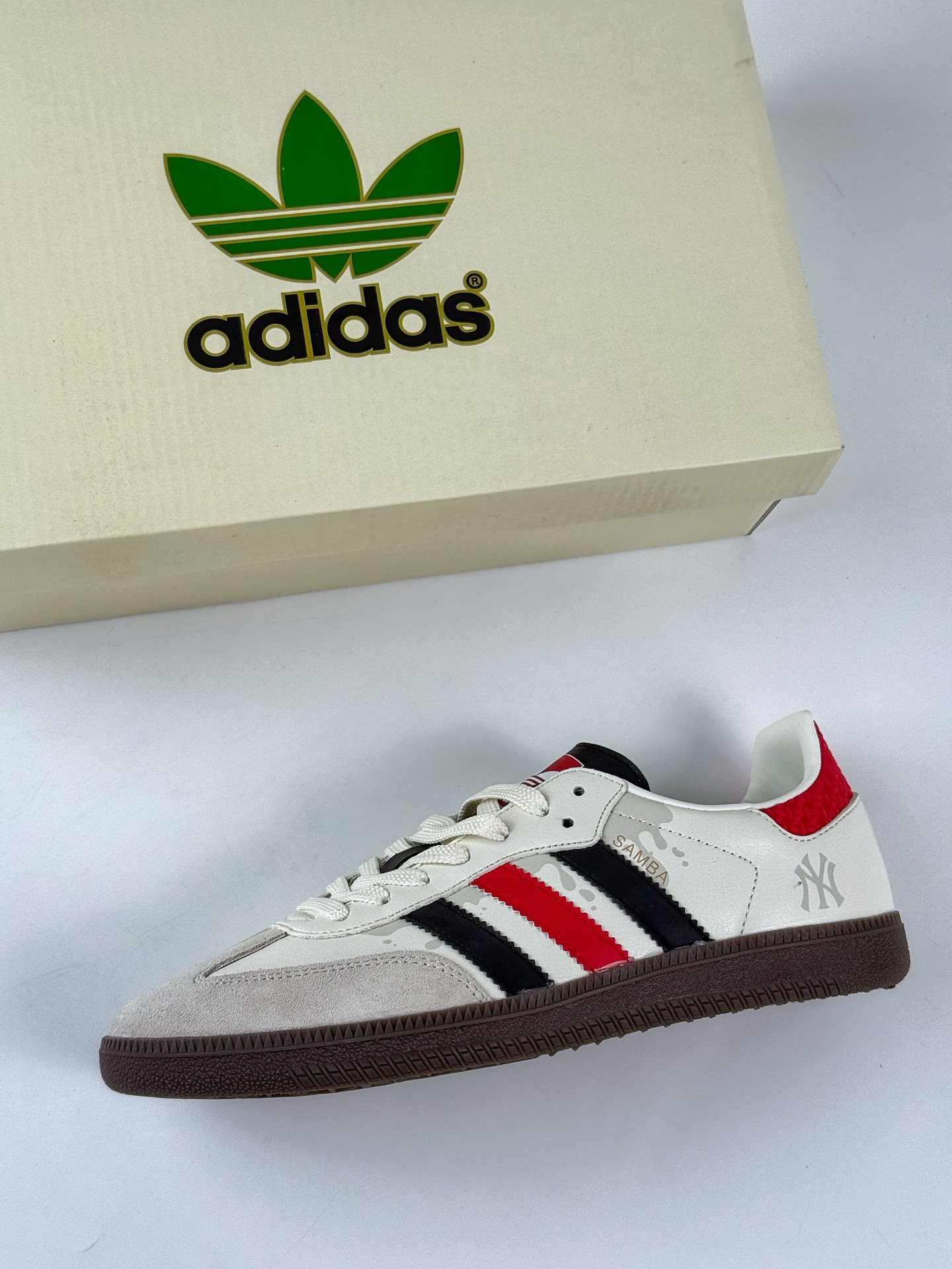 200 adidas originals Samba OG x MLB 桑巴舞系列复古经典轻便板鞋 GJ75812-Chinese UA Cheap High Quatity Brand Clothes Bags handbags Sneakers wholesale wholesaler seller from China Factory suppliers Fashion Clothing Shoes best Quality Beautiful Price 200 adidas originals Samba OG x MLB 桑巴舞系列复古经典轻便板鞋 GJ75812