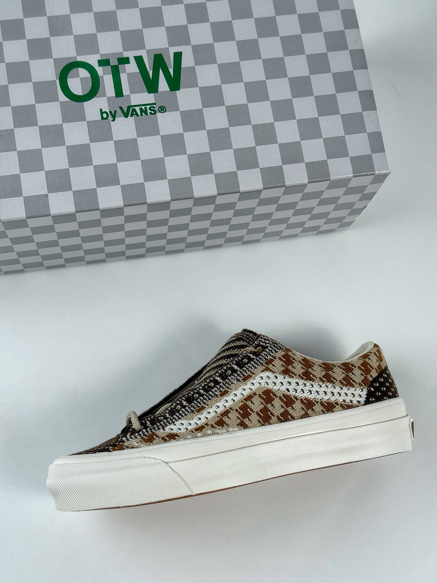 150 Vans OTW Old Skool 36 男女低帮复古针织网面棋盘格透气滑板鞋-Chinese UA Cheap High Quatity Brand Clothes Bags handbags Sneakers wholesale wholesaler seller from China Factory suppliers Fashion Clothing Shoes best Quality Beautiful Price 150 Vans OTW Old Skool 36 男女低帮复古针织网面棋盘格透气滑板鞋