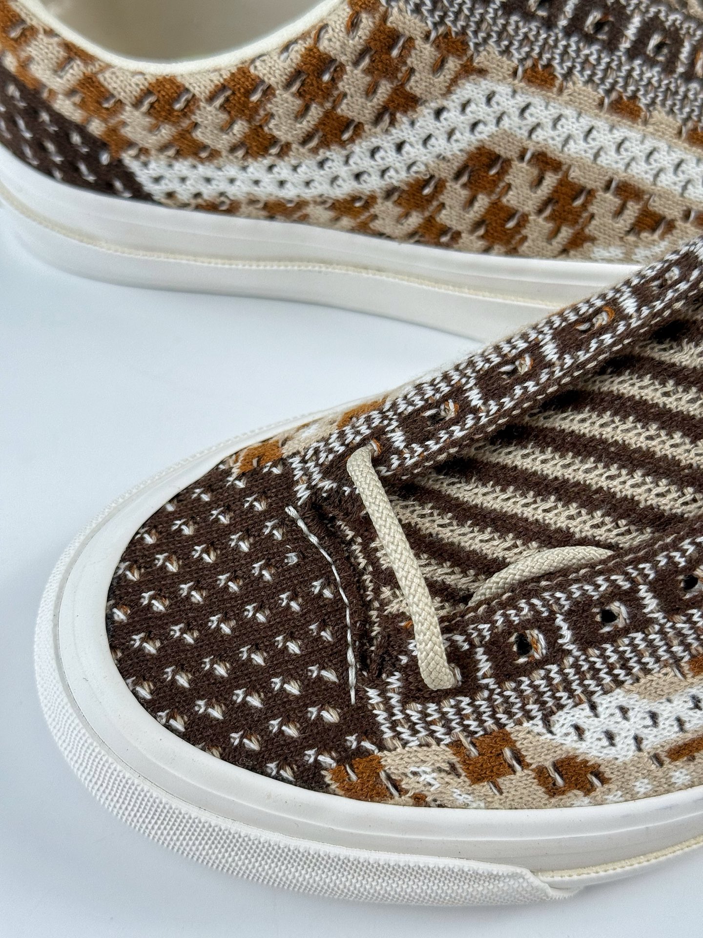 150 Vans OTW Old Skool 36 男女低帮复古针织网面棋盘格透气滑板鞋-Chinese UA Cheap High Quatity Brand Clothes Bags handbags Sneakers wholesale wholesaler seller from China Factory suppliers Fashion Clothing Shoes best Quality Beautiful Price 150 Vans OTW Old Skool 36 男女低帮复古针织网面棋盘格透气滑板鞋