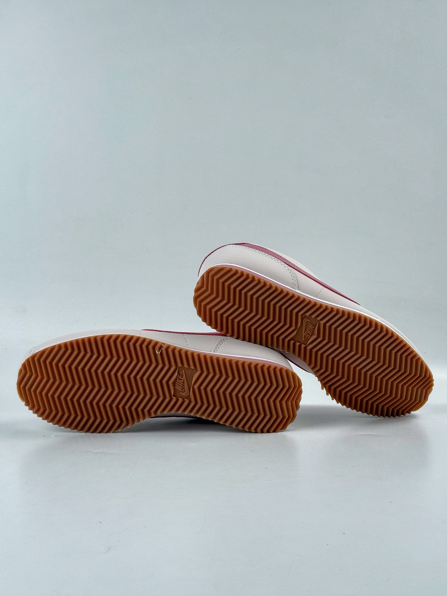 140 Nike Classic Cortez SE 经典阿甘 经典版型 DN1791-666-Chinese UA Cheap High Quatity Brand Clothes Bags handbags Sneakers wholesale wholesaler seller from China Factory suppliers Fashion Clothing Shoes best Quality Beautiful Price 140 Nike Classic Cortez SE 经典阿甘 经典版型 DN1791-666