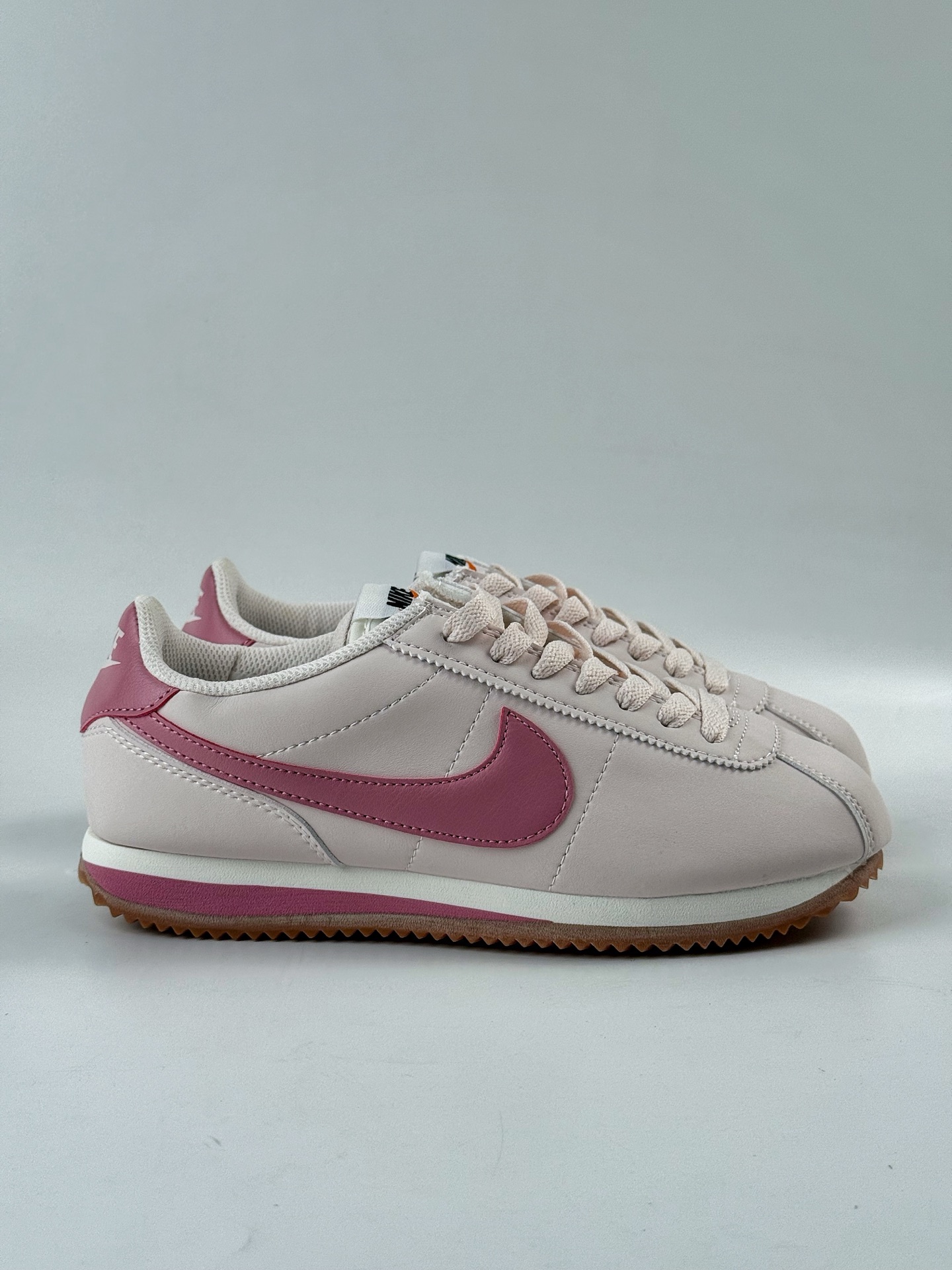 140 Nike Classic Cortez SE 经典阿甘 经典版型 DN1791-666-Chinese UA Cheap High Quatity Brand Clothes Bags handbags Sneakers wholesale wholesaler seller from China Factory suppliers Fashion Clothing Shoes best Quality Beautiful Price 140 Nike Classic Cortez SE 经典阿甘 经典版型 DN1791-666