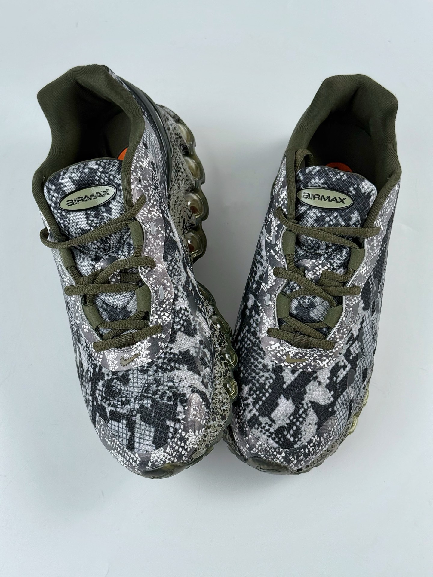 200 Nike Air Max DN8 复古减震气垫跑鞋 HF5509-900-Chinese UA Cheap High Quatity Brand Clothes Bags handbags Sneakers wholesale wholesaler seller from China Factory suppliers Fashion Clothing Shoes best Quality Beautiful Price 200 Nike Air Max DN8 复古减震气垫跑鞋 HF5509-900