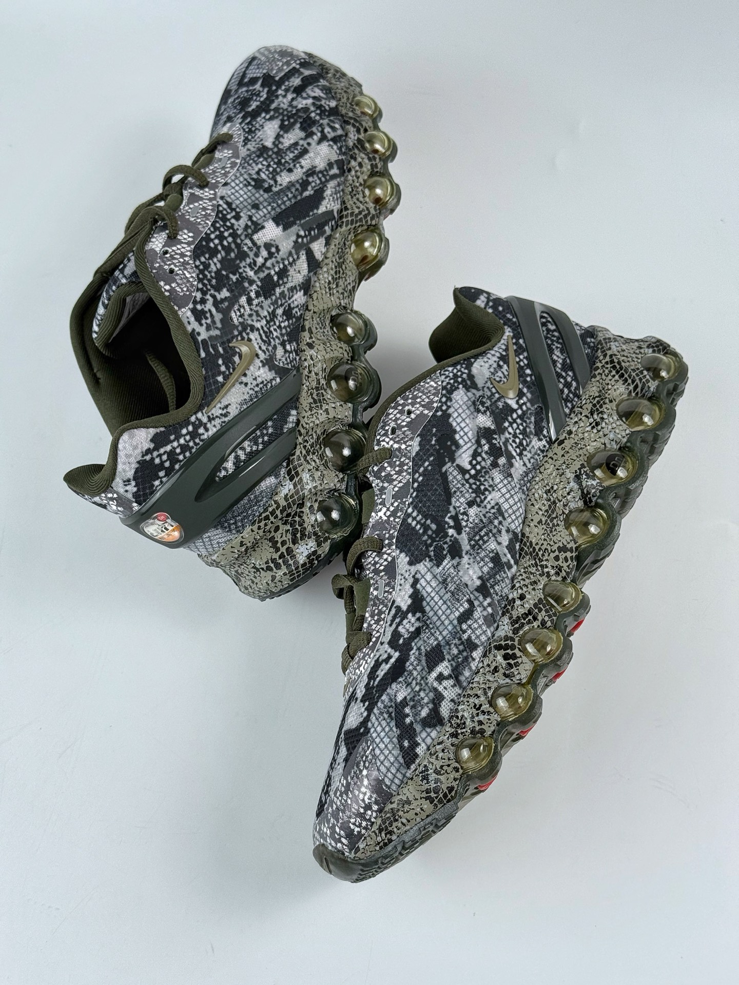 200 Nike Air Max DN8 复古减震气垫跑鞋 HF5509-900-Chinese UA Cheap High Quatity Brand Clothes Bags handbags Sneakers wholesale wholesaler seller from China Factory suppliers Fashion Clothing Shoes best Quality Beautiful Price 200 Nike Air Max DN8 复古减震气垫跑鞋 HF5509-900