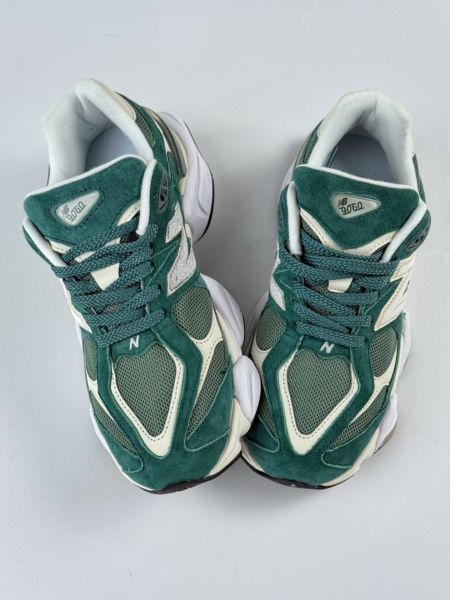 220 Joe Freshgoods x New Balance 版本 NB9060 联名款 复古休闲运动慢跑鞋 U9060EEK-Chinese UA Cheap High Quatity Brand Clothes Bags handbags Sneakers wholesale wholesaler seller from China Factory suppliers Fashion Clothing Shoes best Quality Beautiful Price 220 Joe Freshgoods x New Balance 版本 NB9060 联名款 复古休闲运动慢跑鞋 U9060EEK