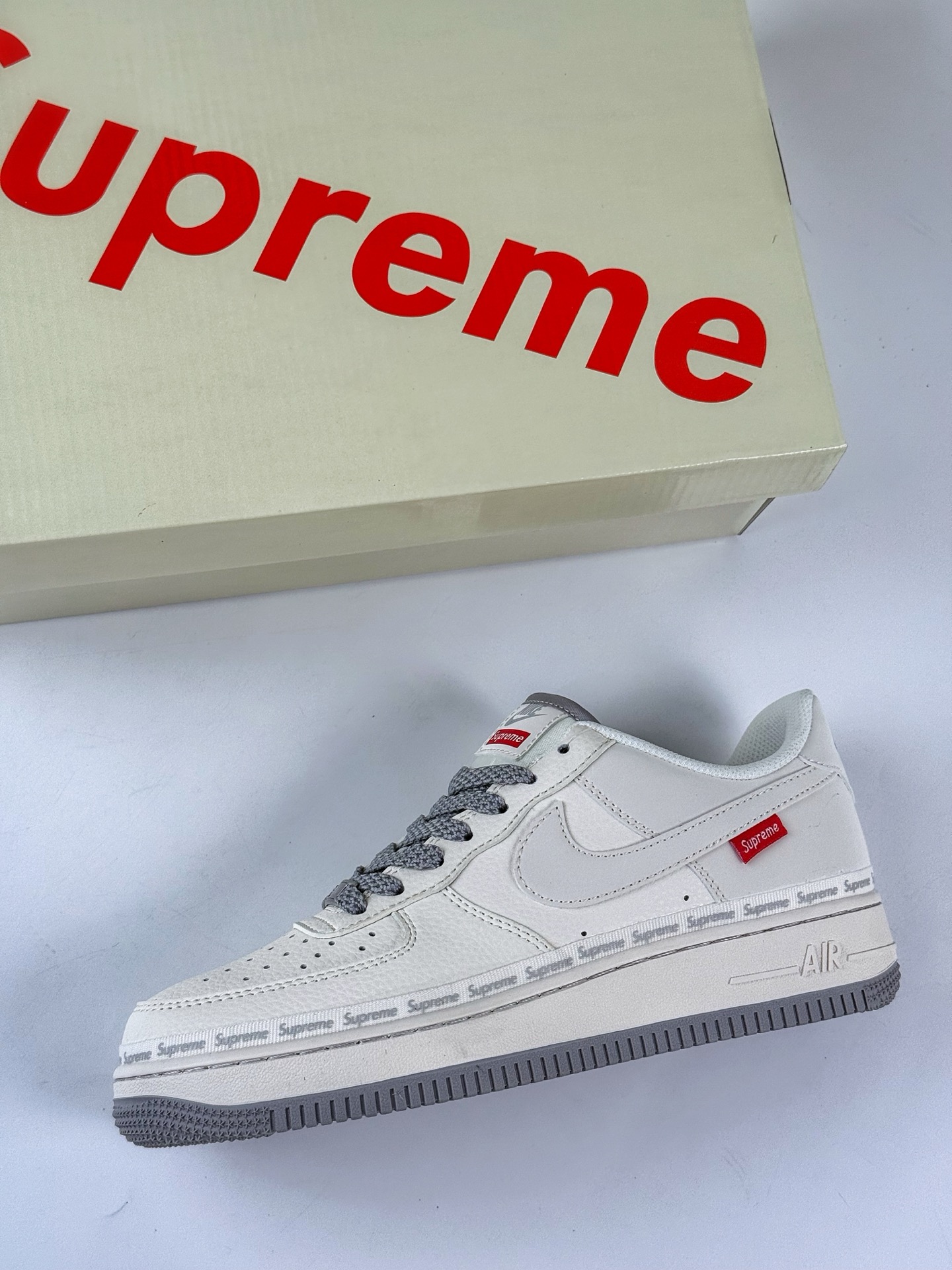 260 Nike Air Force 1 Low 07 x superme 米白灰满天星 XX3168-205