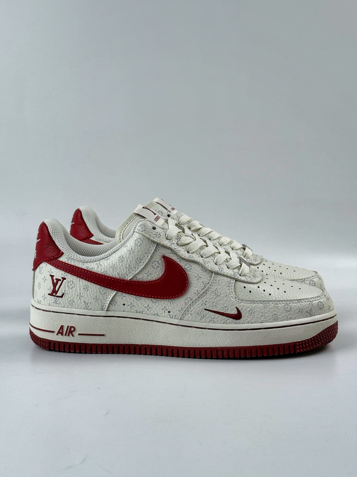 260 Nike Air Force 1 Low 07 x Louis Vuitton 白红小勾 LW9279-015-Chinese UA Cheap High Quatity Brand Clothes Bags handbags Sneakers wholesale wholesaler seller from China Factory suppliers Fashion Clothing Shoes best Quality Beautiful Price 260 Nike Air Force 1 Low 07 x Louis Vuitton 白红小勾 LW9279-015