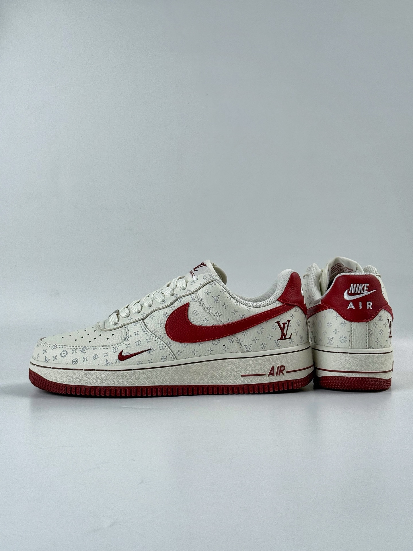 260 Nike Air Force 1 Low 07 x Louis Vuitton 白红小勾 LW9279-015-Chinese UA Cheap High Quatity Brand Clothes Bags handbags Sneakers wholesale wholesaler seller from China Factory suppliers Fashion Clothing Shoes best Quality Beautiful Price 260 Nike Air Force 1 Low 07 x Louis Vuitton 白红小勾 LW9279-015
