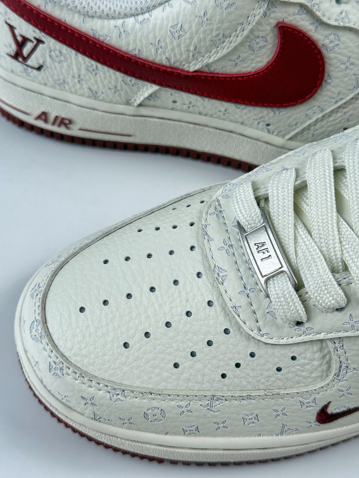 260 Nike Air Force 1 Low 07 x Louis Vuitton 白红小勾 LW9279-015-Chinese UA Cheap High Quatity Brand Clothes Bags handbags Sneakers wholesale wholesaler seller from China Factory suppliers Fashion Clothing Shoes best Quality Beautiful Price 260 Nike Air Force 1 Low 07 x Louis Vuitton 白红小勾 LW9279-015