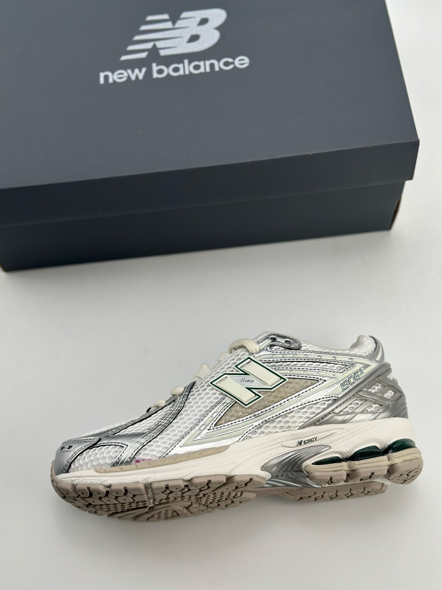 190 New Balance M1906系列 复古单品宝藏老爹鞋款 M1906REE