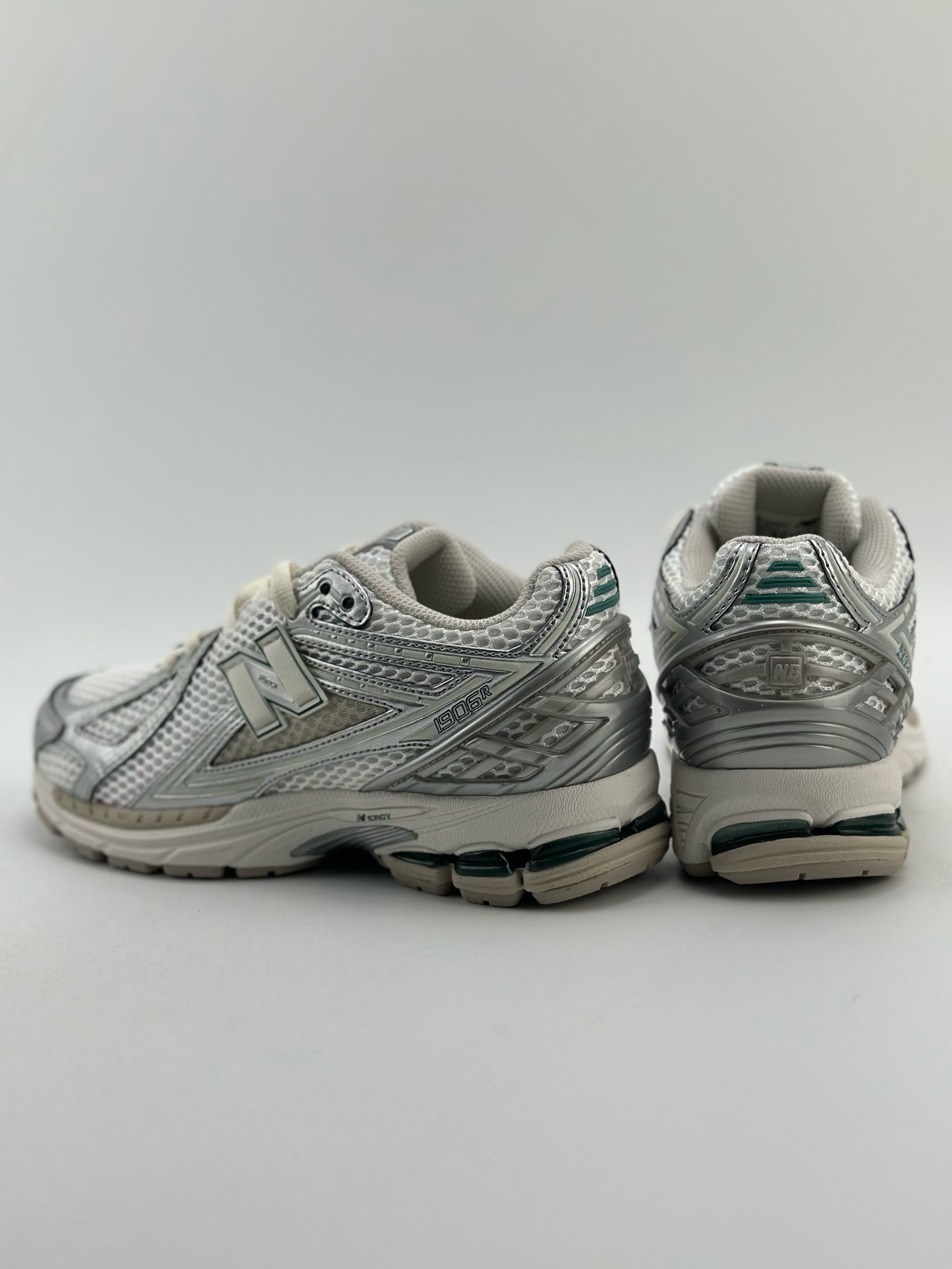 190 New Balance M1906系列 复古单品宝藏老爹鞋款 M1906REE