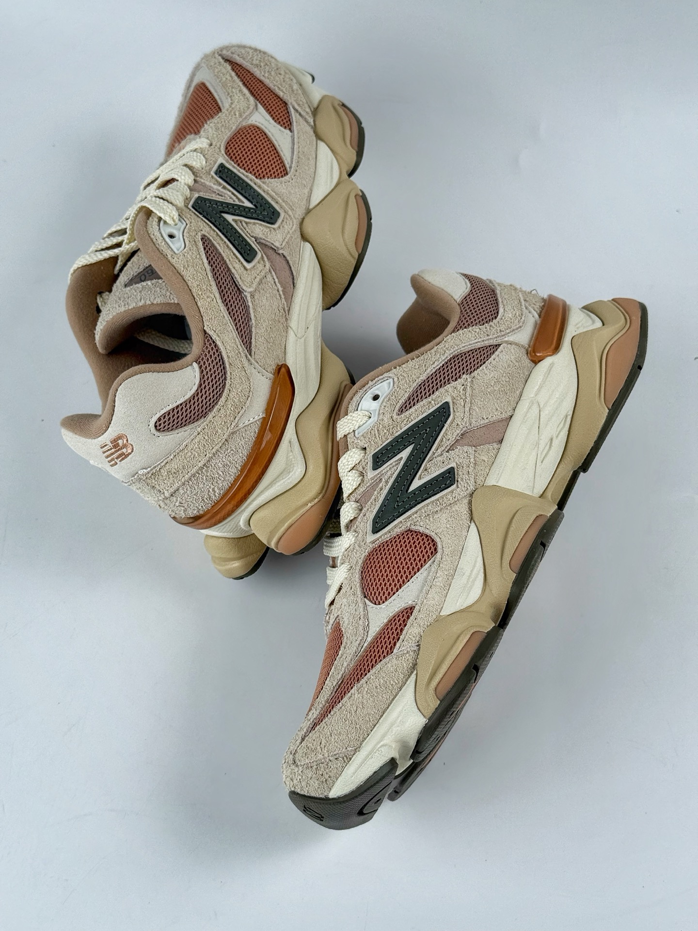 210 Joe Freshgoods x New Balance 版本 NB9060 联名款 复古休闲运动慢跑鞋 U9060CWF