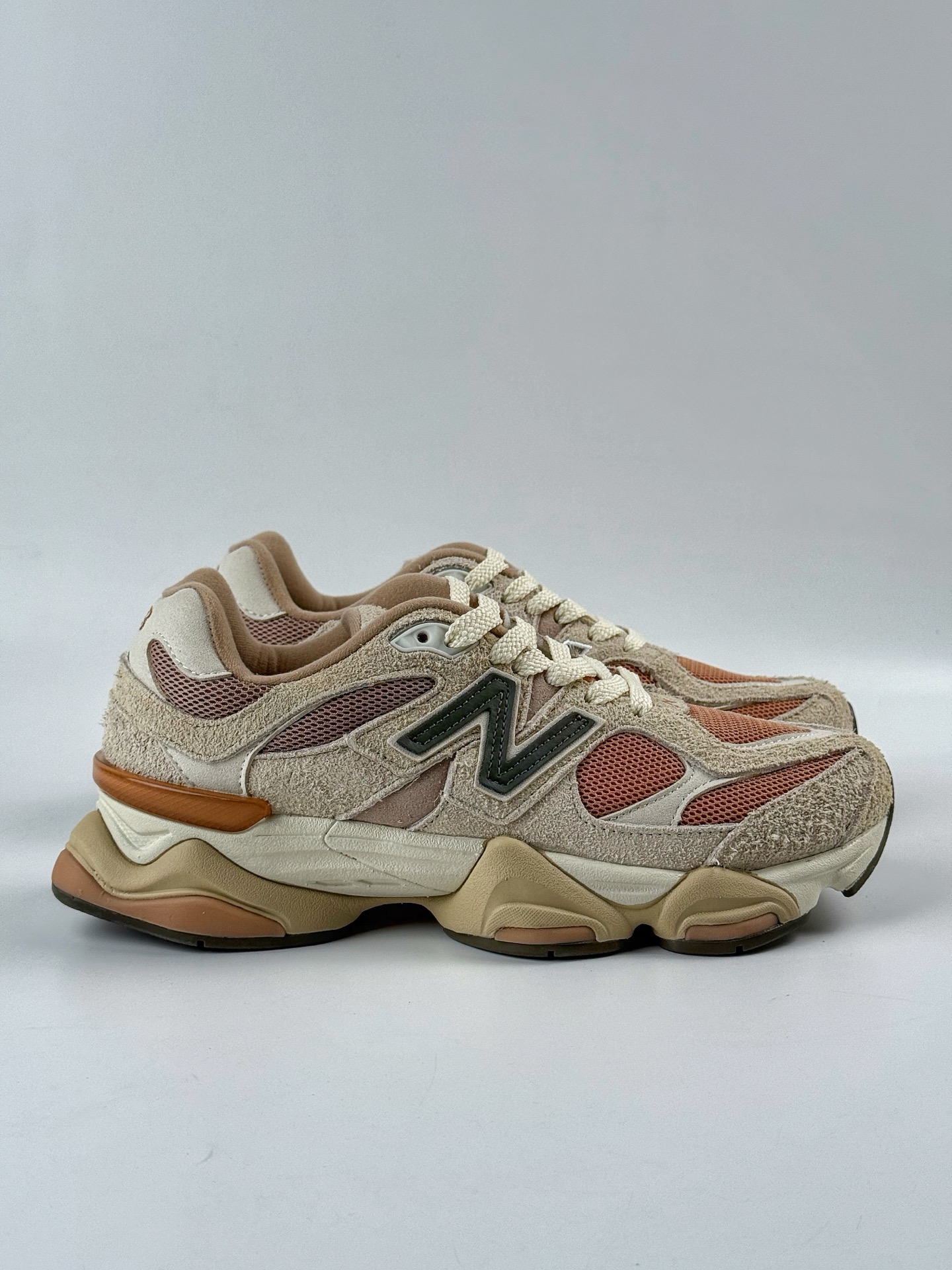 210 Joe Freshgoods x New Balance 版本 NB9060 联名款 复古休闲运动慢跑鞋 U9060CWF