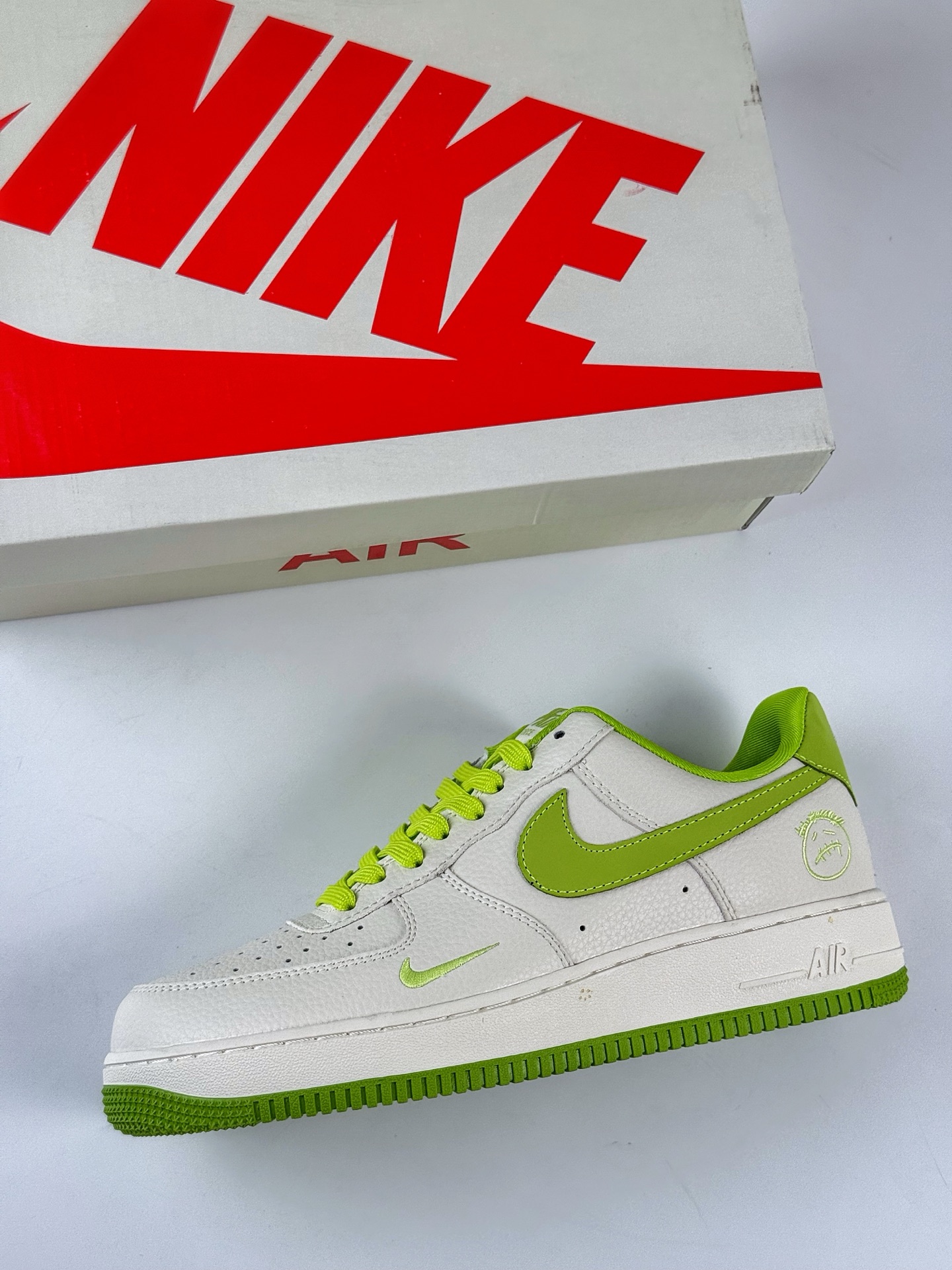 260 Nike Air Force 1 Low 07 青苹果小勾 DF0188-070