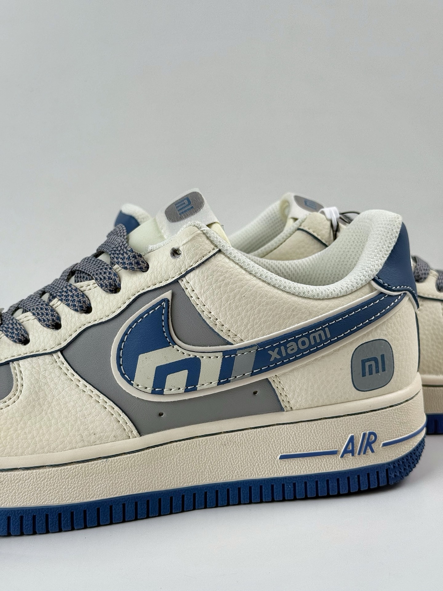 260 Nike Air Force 1 Low 07 x XIAOMIYU7 米白灰满天星 XX3168-218