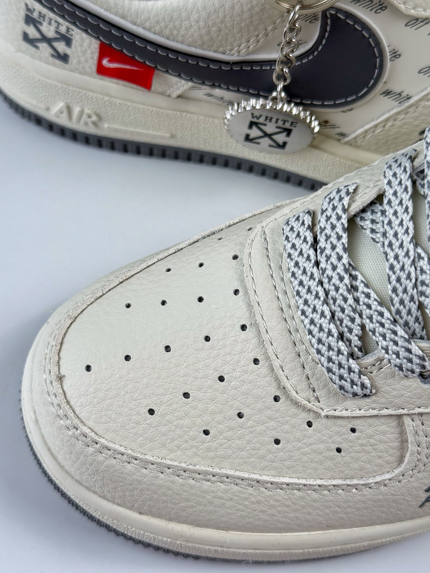 260 Nike Air Force 1 Low 07 x OFF-WHITE 白灰满天星 KJ1688-004