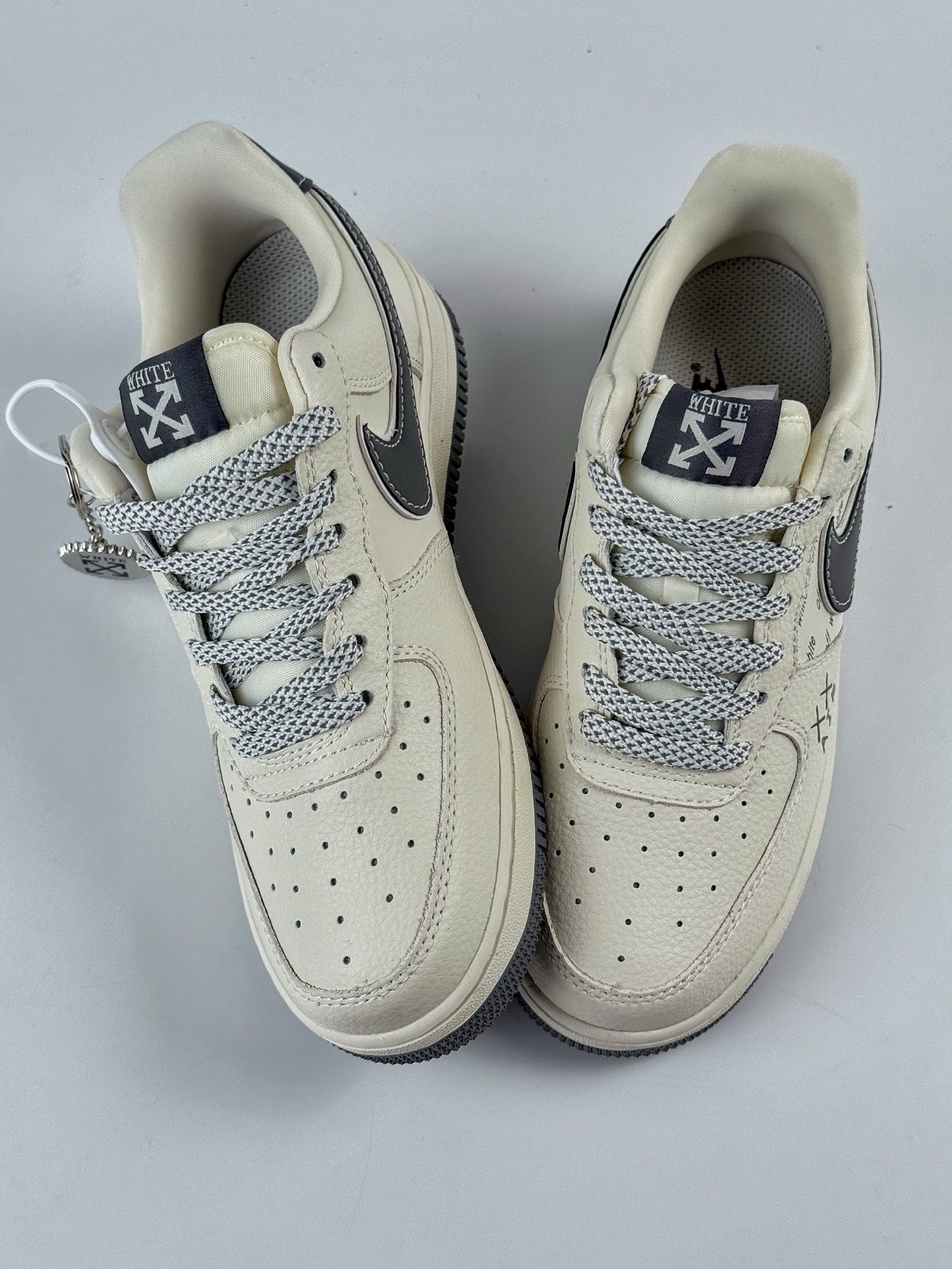 260 Nike Air Force 1 Low 07 x OFF-WHITE 白灰满天星 KJ1688-004