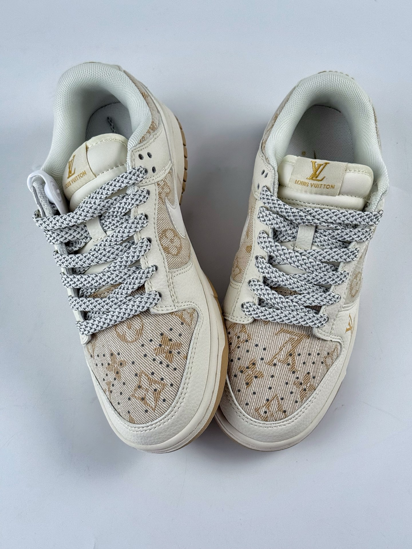 280 Nike SB Dunk Low x Louis Vuitton 白黄满天星 JP1628-007