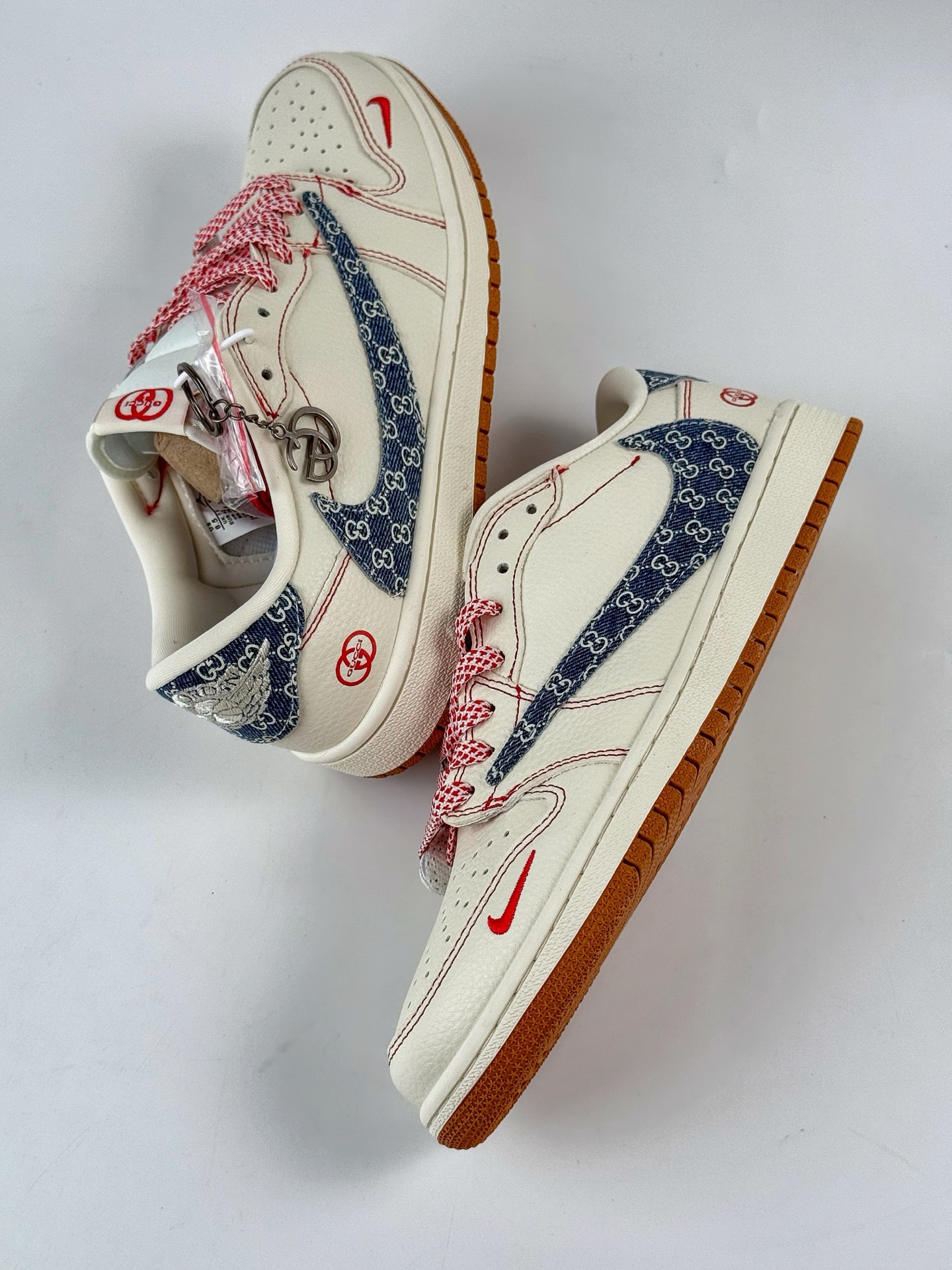 280 Travis Scott x Nike Air Jordan 1 Low x GUCCI Air Jordan 1 Low 反转白红牛仔小勾满天星倒钩 XQ1979-001
