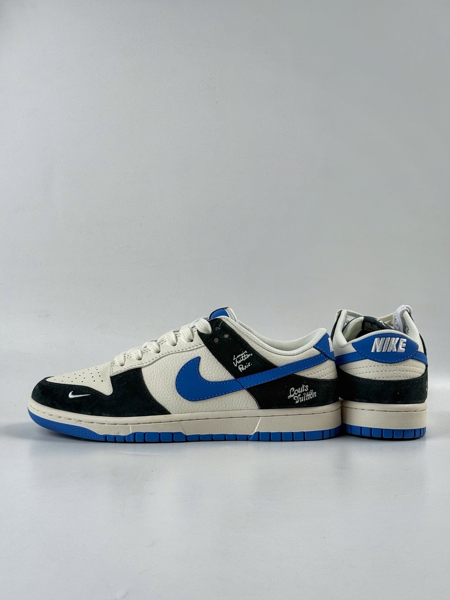 260 Nike SB Dunk Low x Louis Vuitton 黑蓝小勾 XD1588-221-Chinese UA Cheap High Quatity Brand Clothes Bags handbags Sneakers wholesale wholesaler seller from China Factory suppliers Fashion Clothing Shoes best Quality Beautiful Price 260 Nike SB Dunk Low x Louis Vuitton 黑蓝小勾 XD1588-221