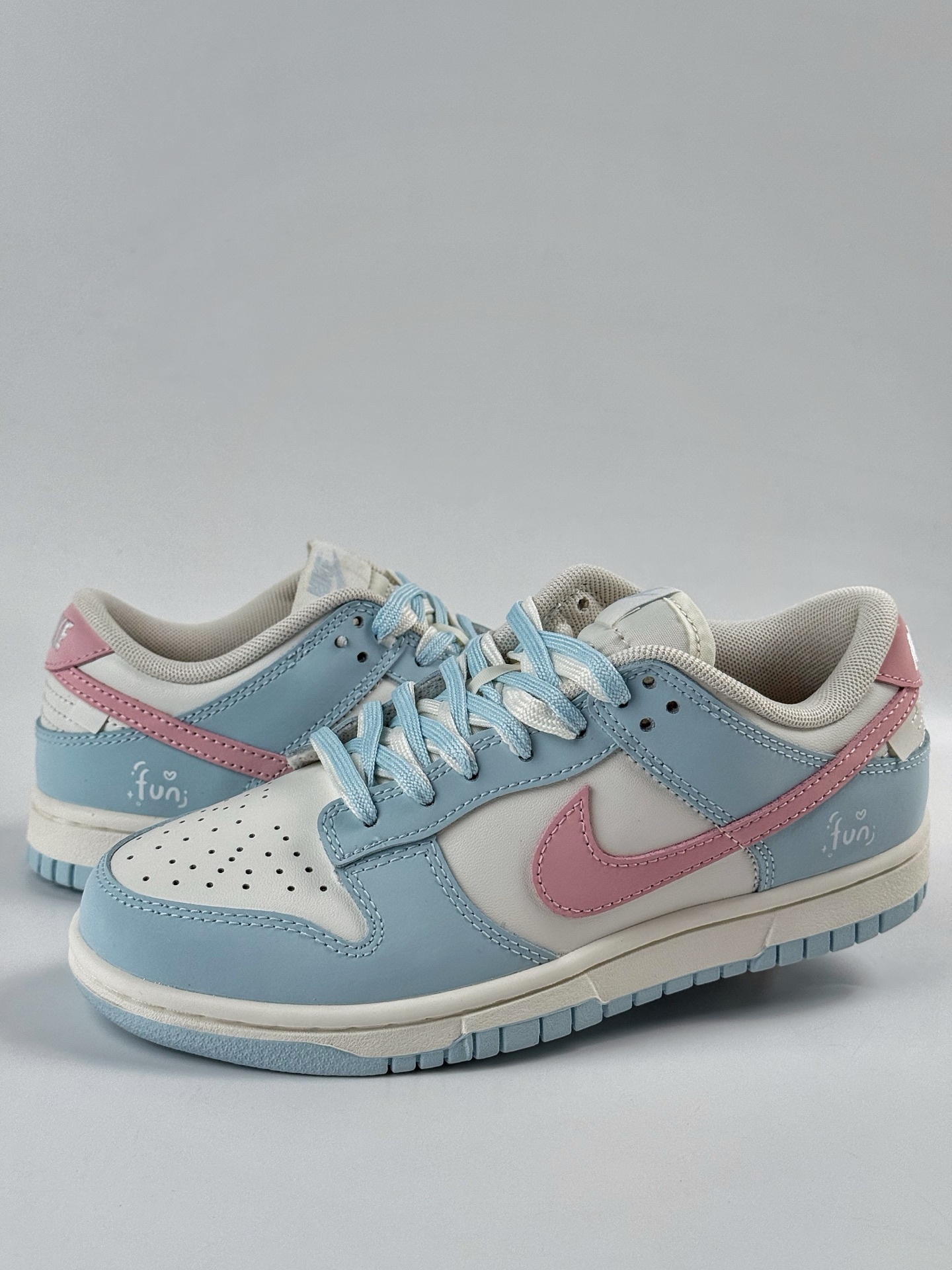 250 NIKE SB Dunk Low x Just Do It 蓝白粉 BP0508-034