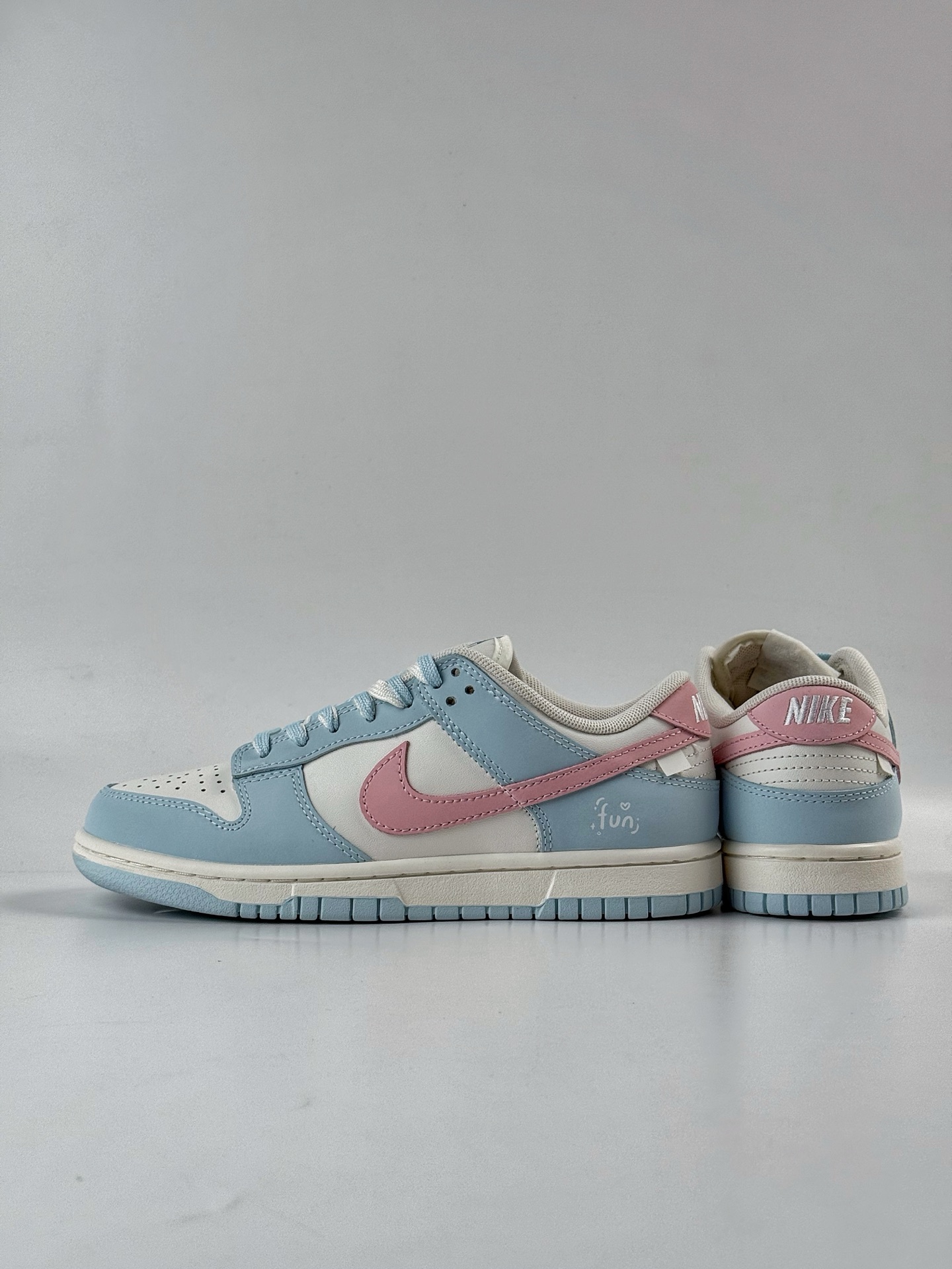 250 NIKE SB Dunk Low x Just Do It 蓝白粉 BP0508-034