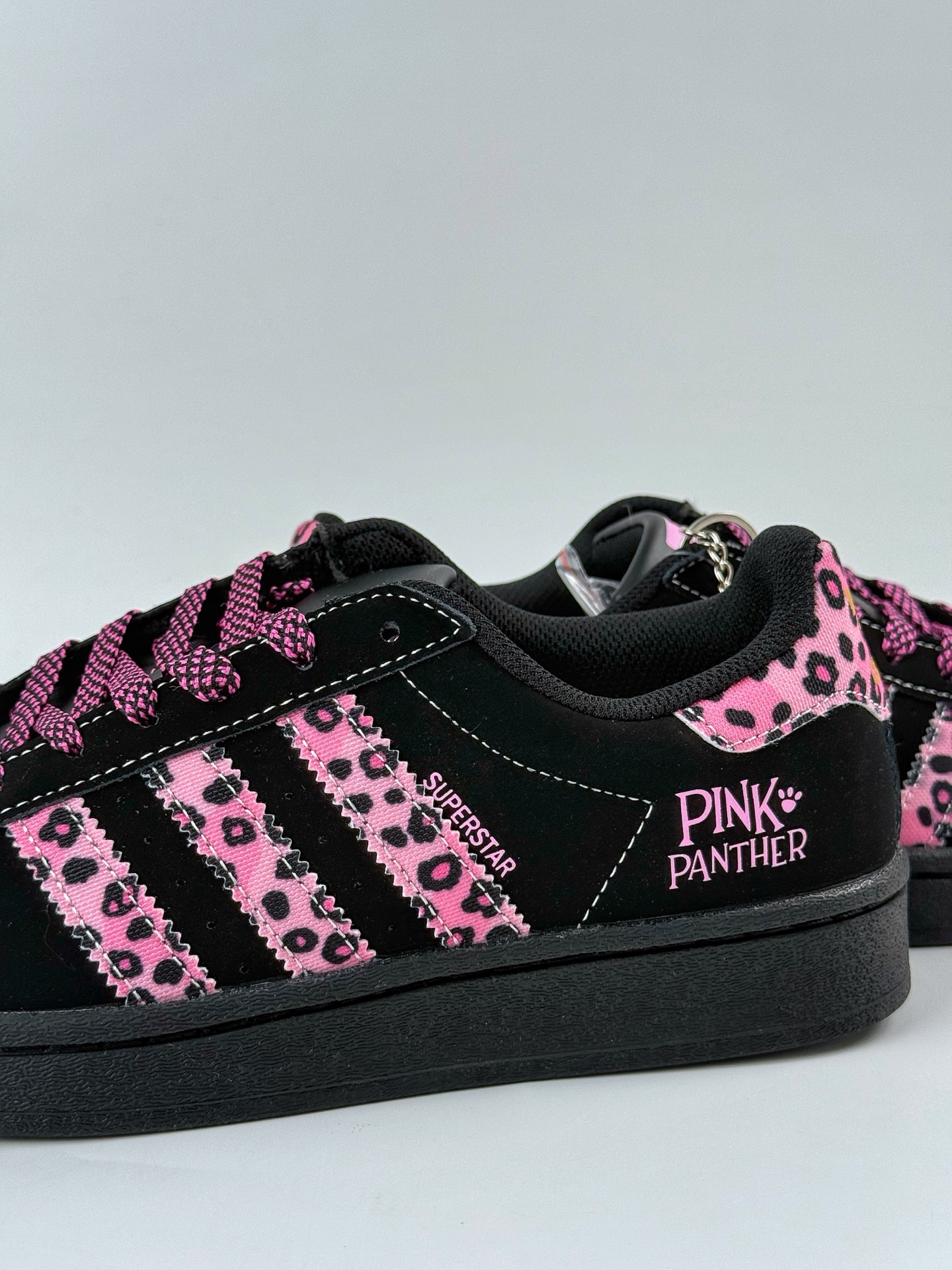 220 AD Originals Superstar x PINK PANTHER 黑粉满天星 AD8018CC
