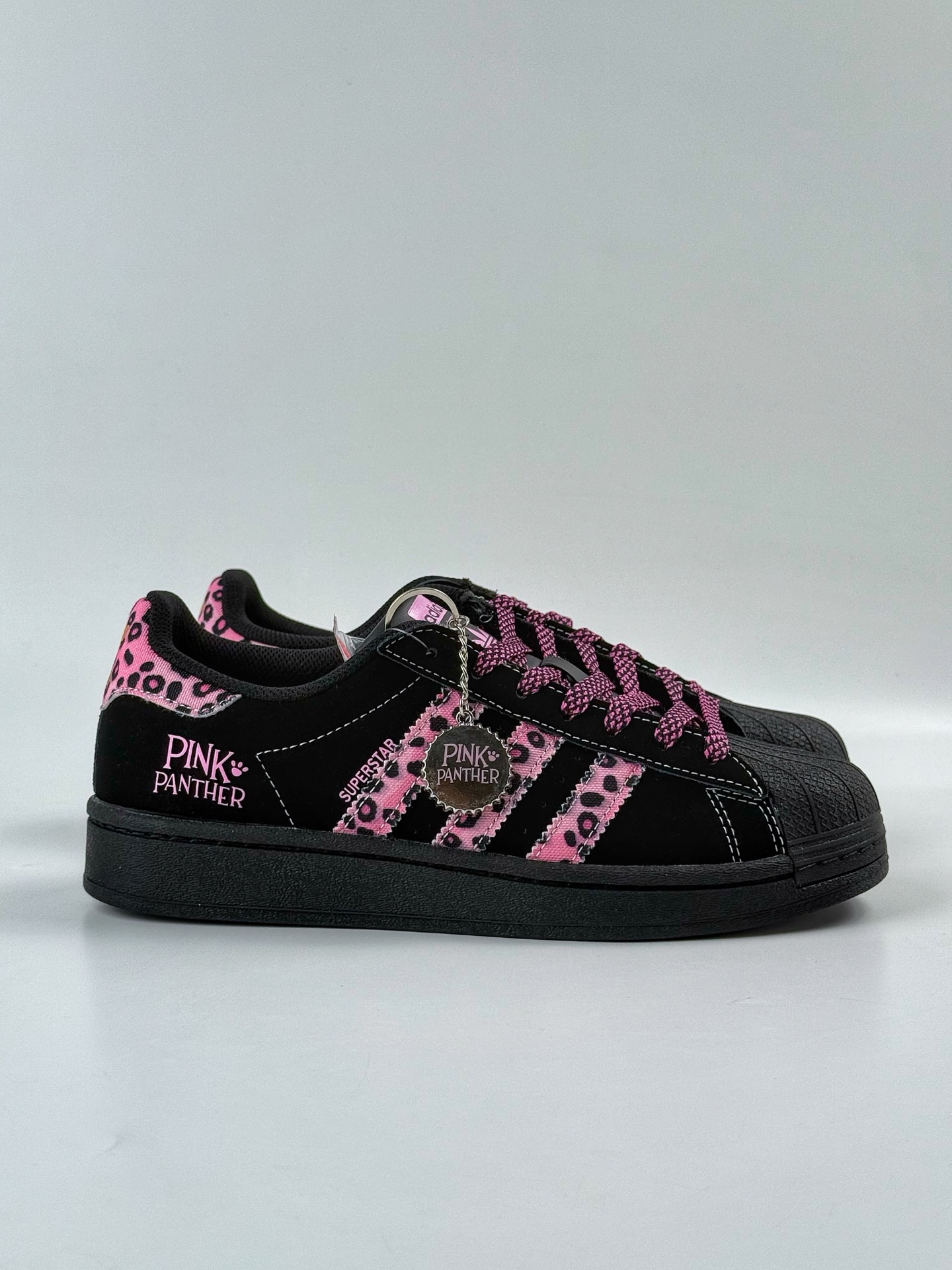 220 AD Originals Superstar x PINK PANTHER 黑粉满天星 AD8018CC