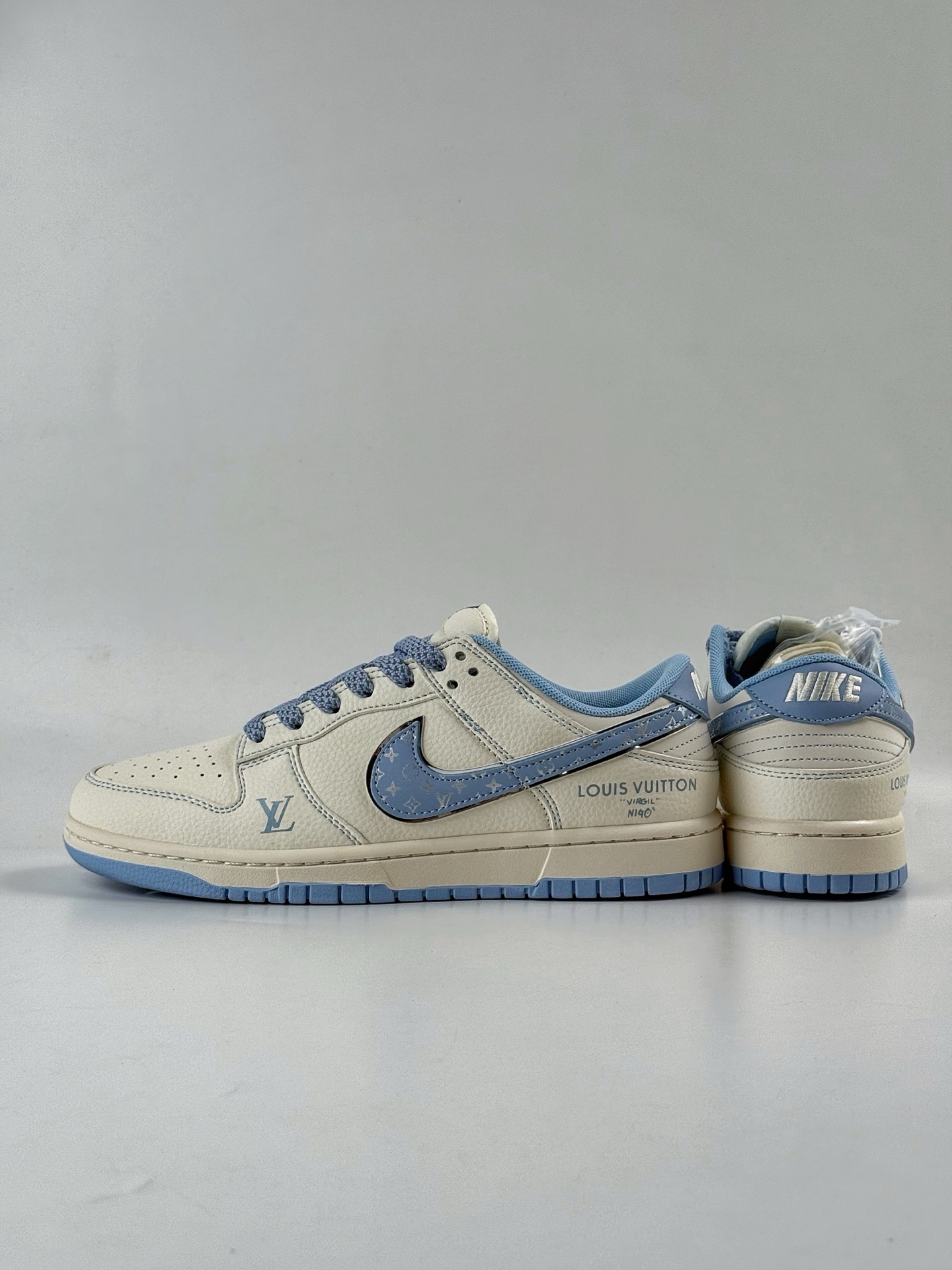 260 Nike SB Dunk Low x Louis Vuitton 白蓝满天星 JY6988-109