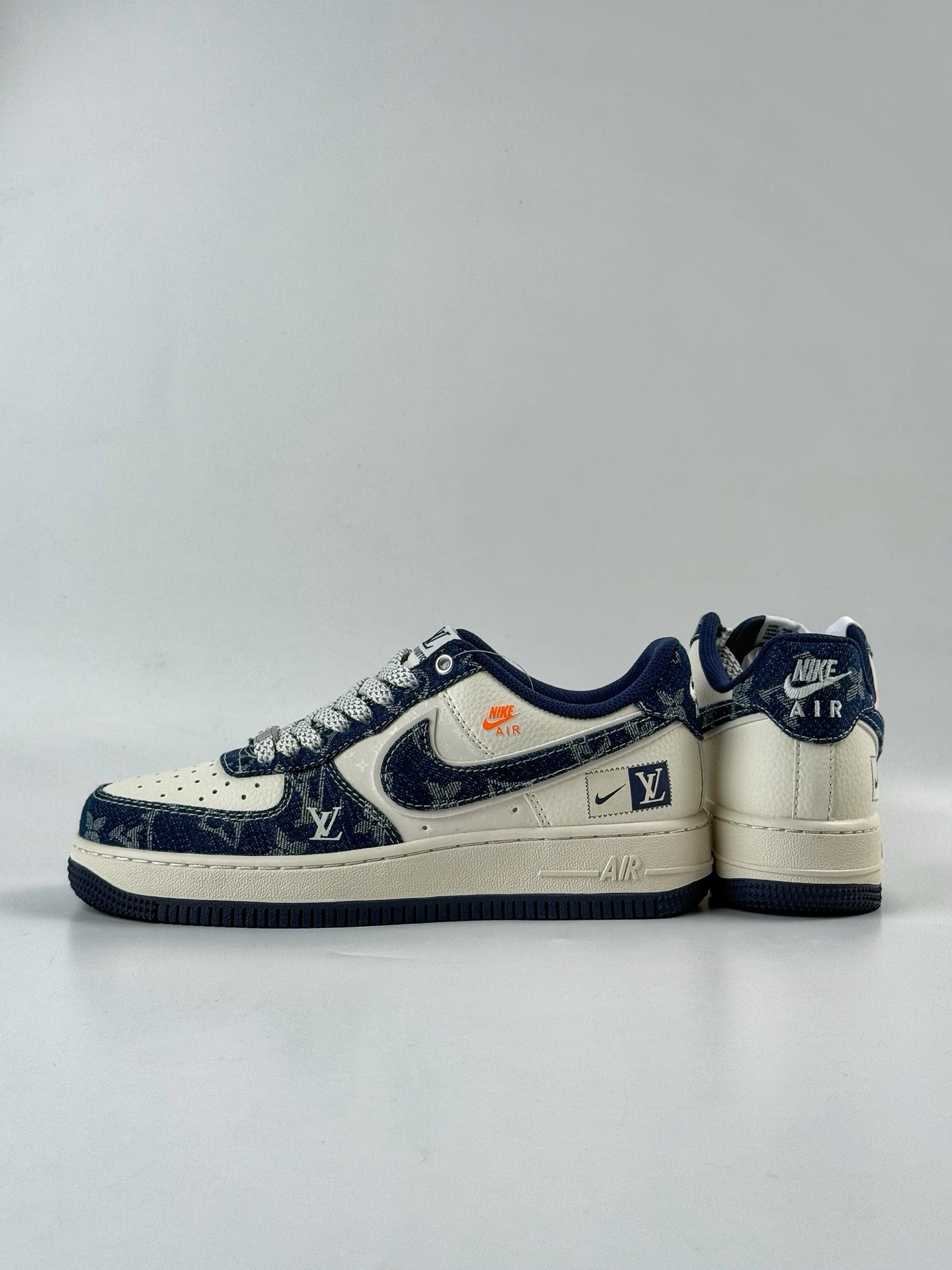 260 Nike Air Force 1 Low 07 x Louis Vuitton 蓝白小勾满天星 YX5066-355