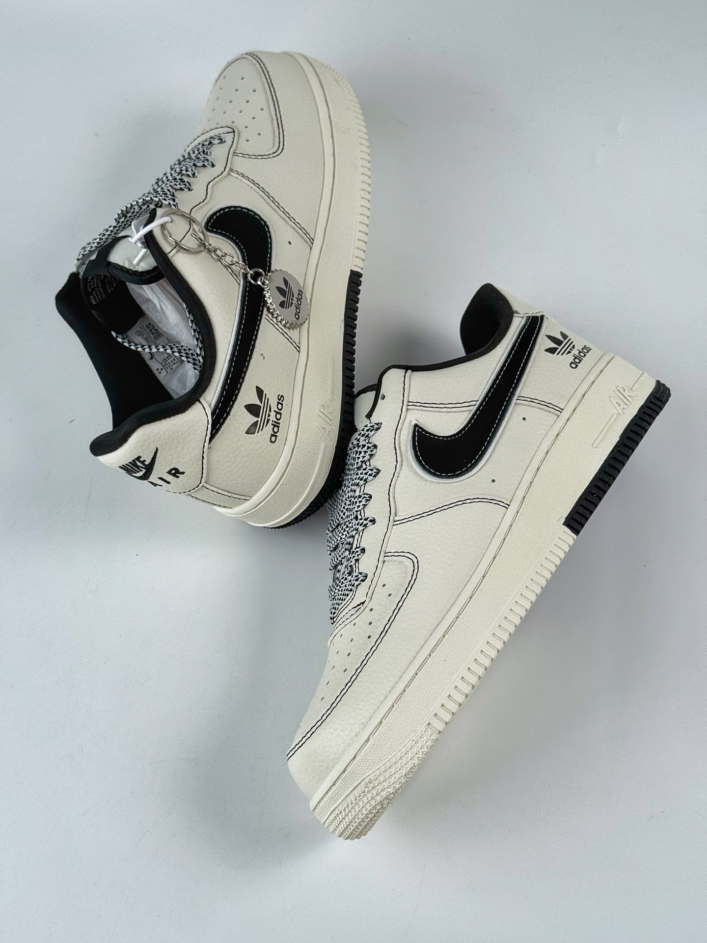 260 Nike Air Force 1 Low 07 x Adidas 米白黑满天星 KB1688-003-Chinese UA Cheap High Quatity Brand Clothes Bags handbags Sneakers wholesale wholesaler seller from China Factory suppliers Fashion Clothing Shoes best Quality Beautiful Price 260 Nike Air Force 1 Low 07 x Adidas 米白黑满天星 KB1688-003