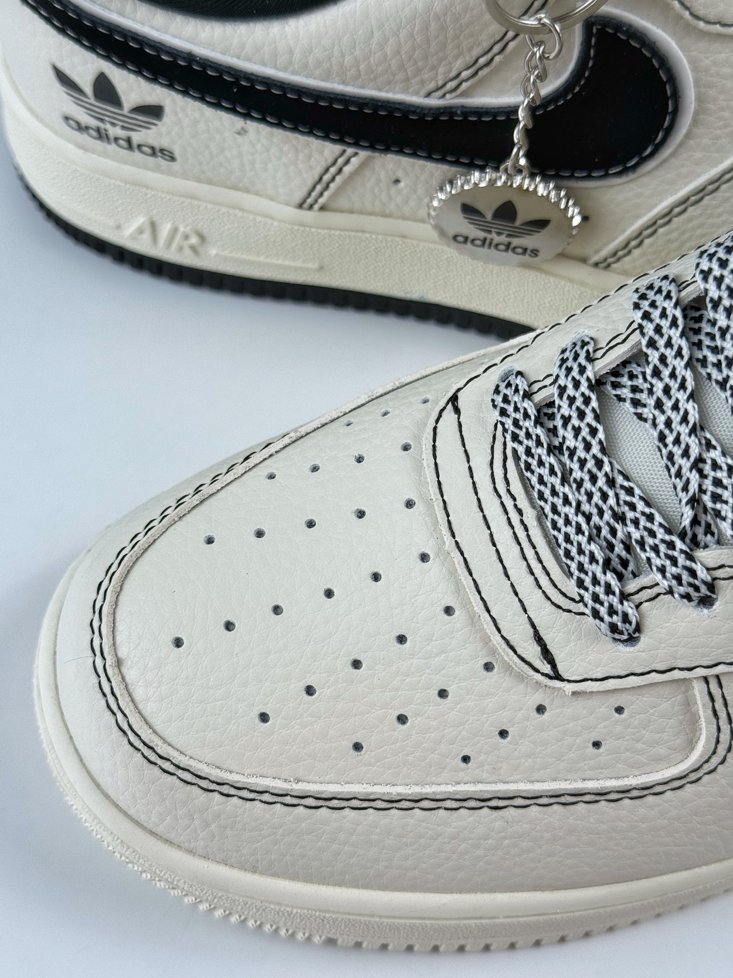 260 Nike Air Force 1 Low 07 x Adidas 米白黑满天星 KB1688-003-Chinese UA Cheap High Quatity Brand Clothes Bags handbags Sneakers wholesale wholesaler seller from China Factory suppliers Fashion Clothing Shoes best Quality Beautiful Price 260 Nike Air Force 1 Low 07 x Adidas 米白黑满天星 KB1688-003