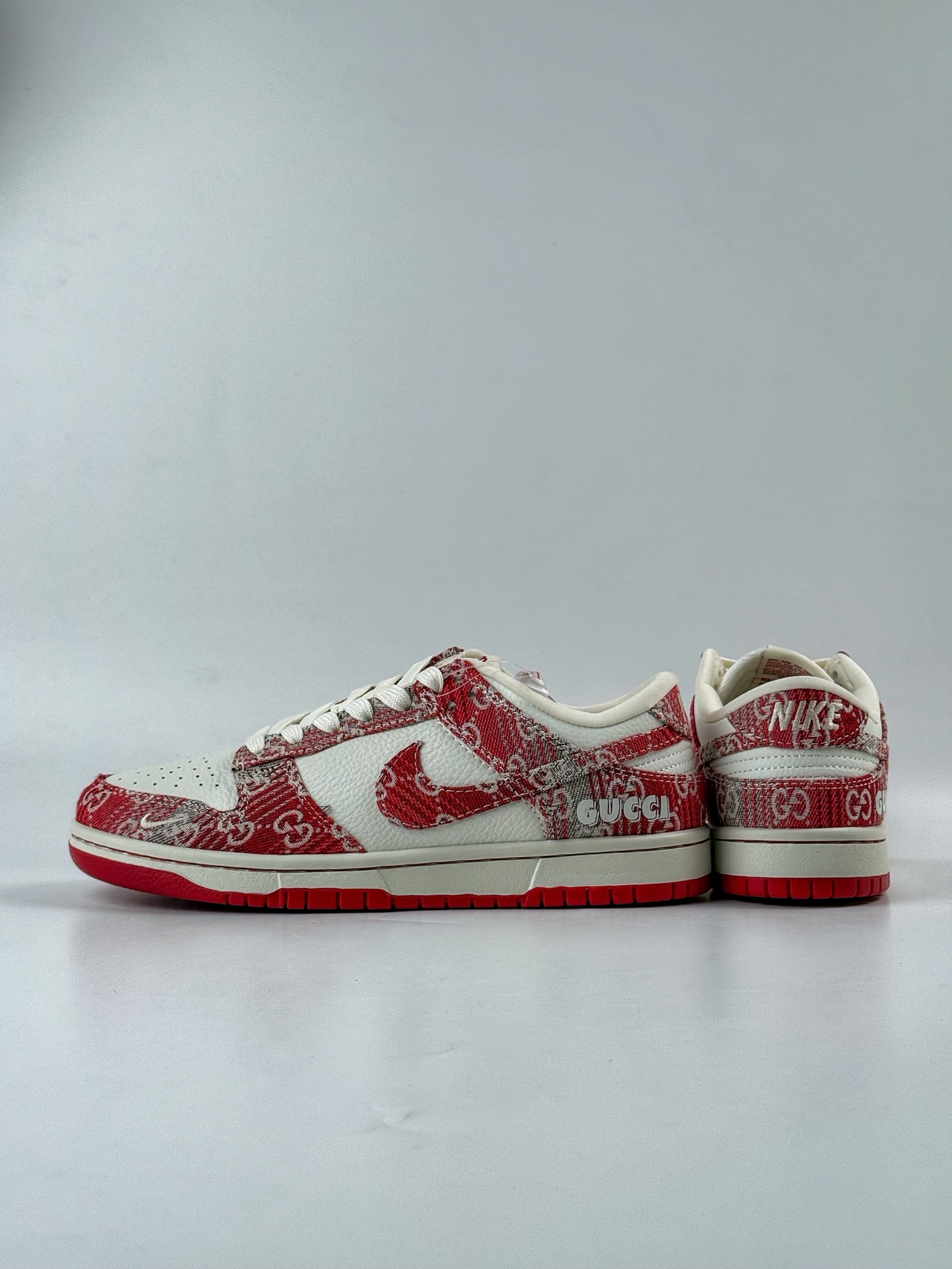 280 Nike SB Dunk Low x GUCCI 红白小勾 SC9207-417-Chinese UA Cheap High Quatity Brand Clothes Bags handbags Sneakers wholesale wholesaler seller from China Factory suppliers Fashion Clothing Shoes best Quality Beautiful Price 280 Nike SB Dunk Low x GUCCI 红白小勾 SC9207-417