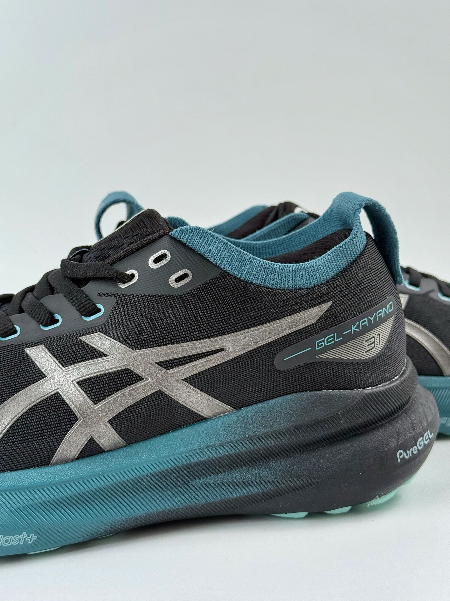 180 Asics Gel-Kayano 31代 运动休闲透气专业跑鞋 1011C100-001