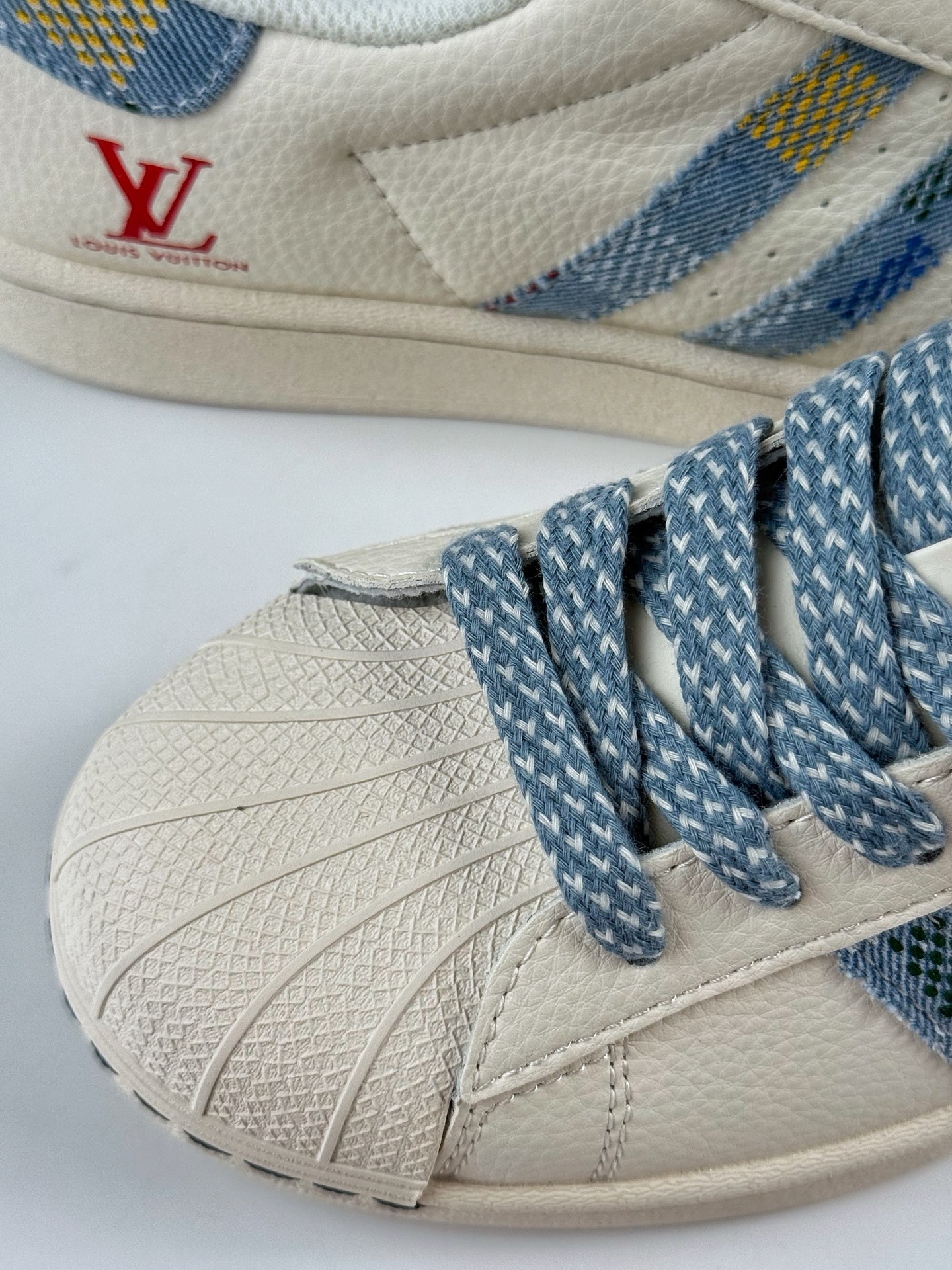 220 AD Originals Superstar x Louis Vuitton 白蓝满天星 HS3084