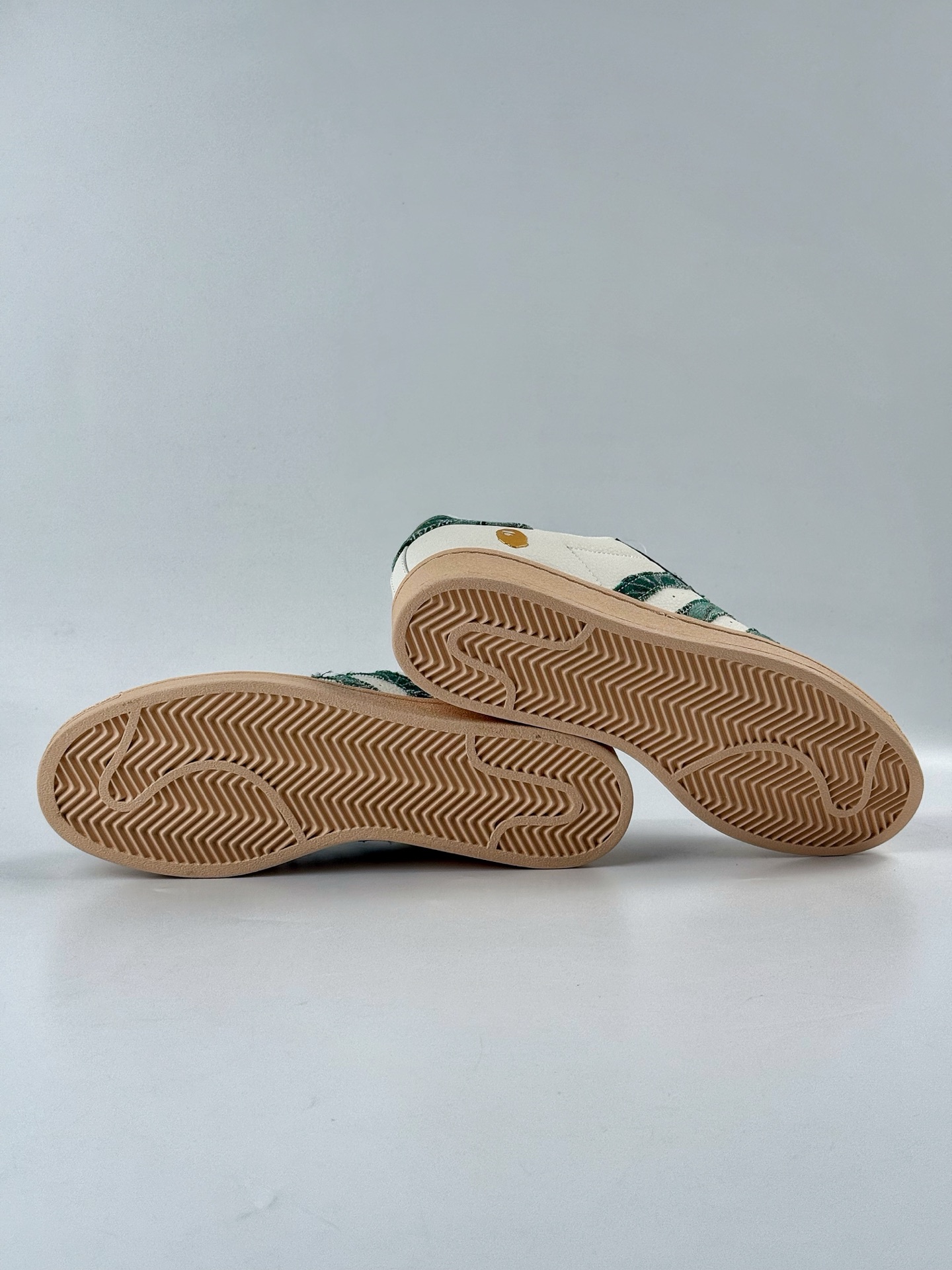 220 AD Originals Superstar x BAPE 白绿棕 采 HS3087