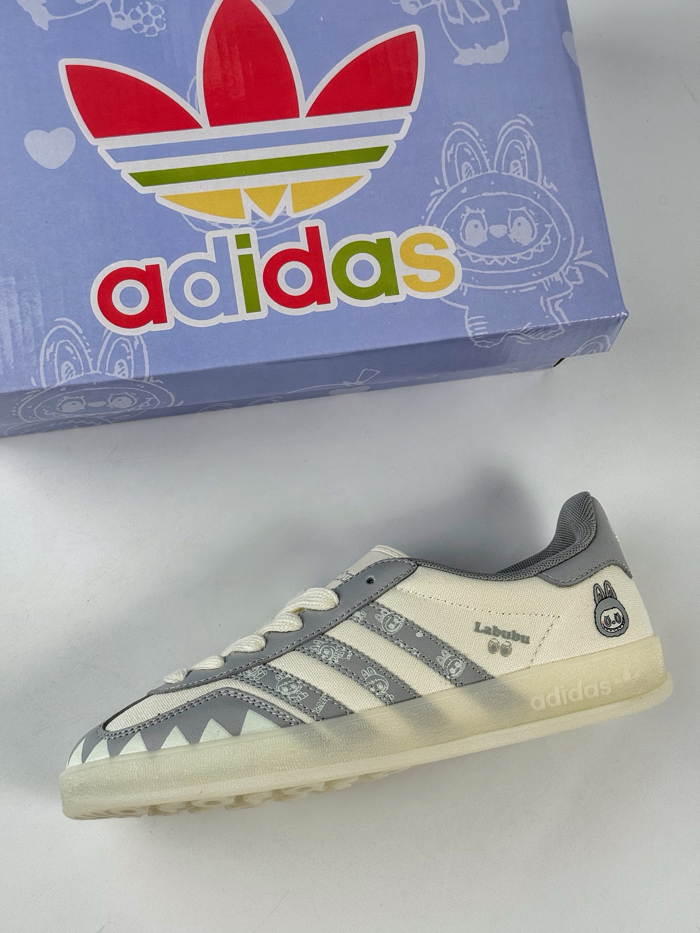 260 adidas originals Samba OG 灰白拉布布 桑巴舞系列复古经典轻便板鞋 DM1234-015