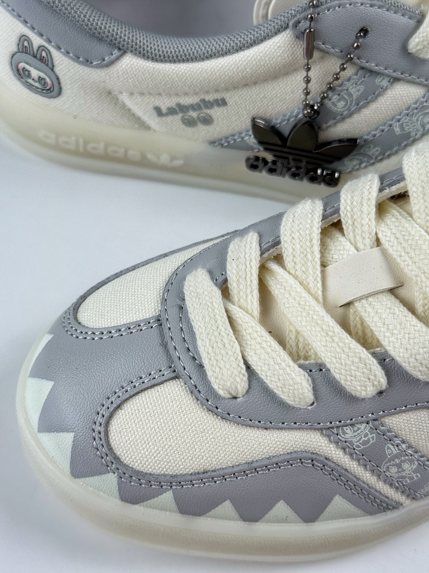 260 adidas originals Samba OG 灰白拉布布 桑巴舞系列复古经典轻便板鞋 DM1234-015